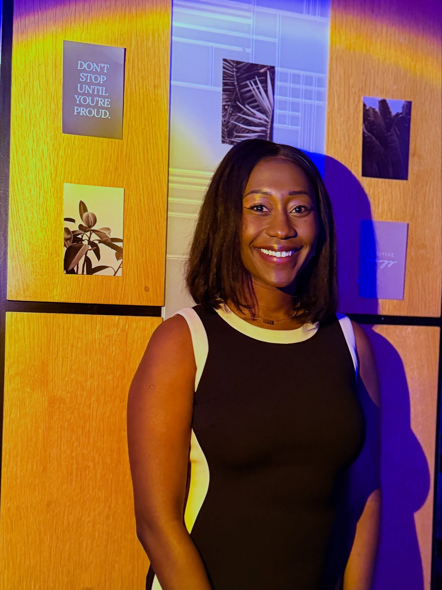 we met at sunset, in perfect balance 🌗
just a few of the women behind equinox digital
a moment of reset, connection, and intention
#womanhood #creativedirection #marketing #community