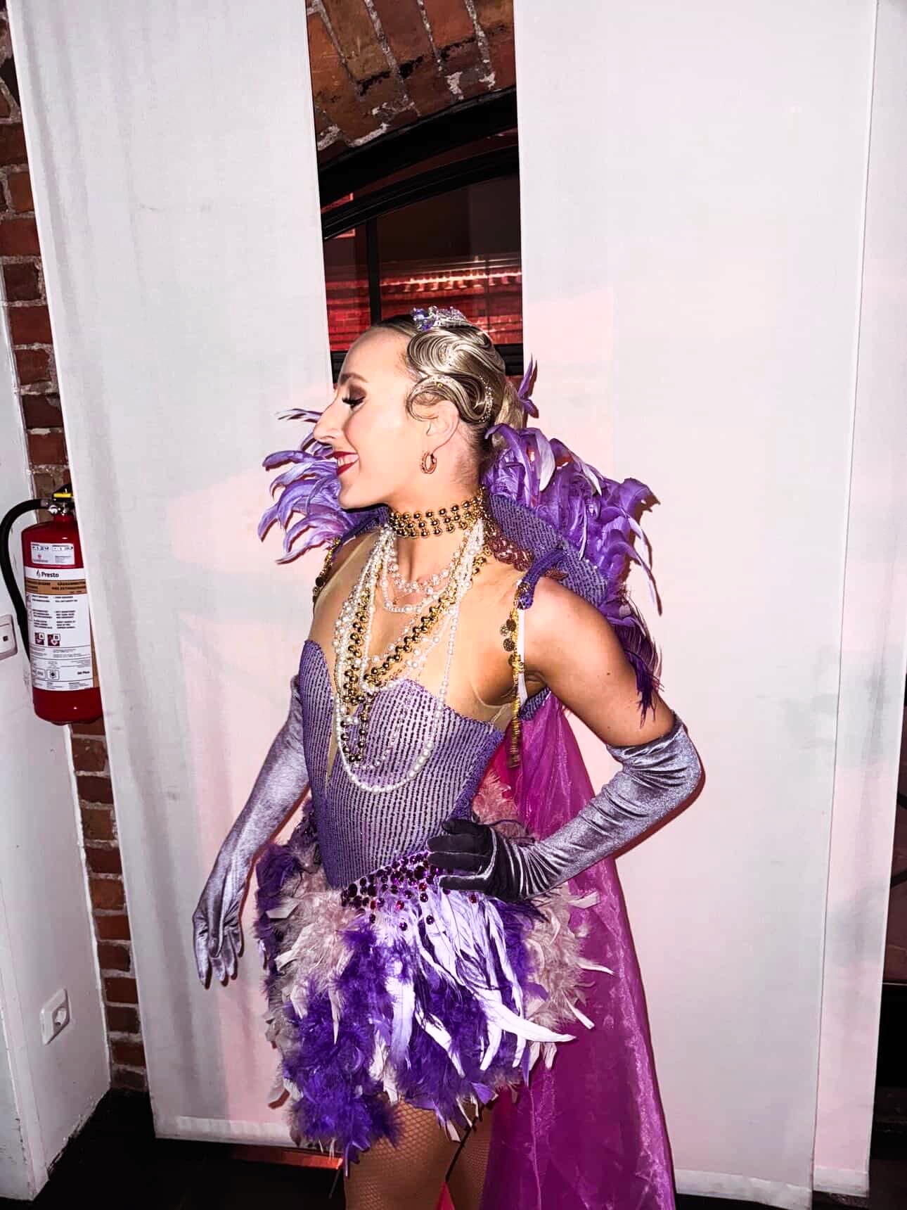 ROARING TWENTIES ⚜️
Listen, if you’re going to throw a party, throw the kind that people are still whispering about on Monday morning. 🍸
Turn your event into a speakeasy - the fringe-shaking, bottle-popping, ”is that a real flapper?” kind of vibe. Our performers don’t just stand in the corner; they own the room.
From dancers who can pull off a high-speed dance show without breaking a sweat to characters who bring that sharp, 1920s wit to your party, we’re the secret ingredient for a night that feels a little bit dangerous and a lot bit legendary.
⛓️💥 visit www.notyouraverageswan.com for bookings ✨
#notyouraverageswan #nyas #esiintyjät #yritystapahtumat #goldengatsbyhelsinki