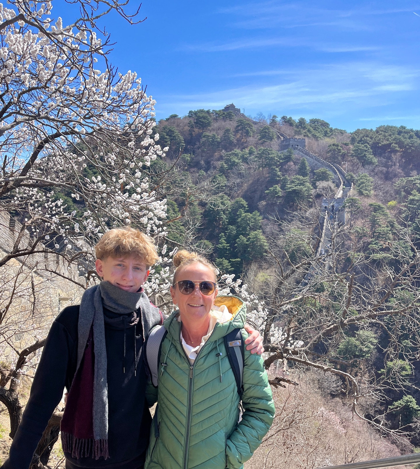 Great Wall of China ✨ Seven World Wonders ✨ Bejing ✨ Old Town ✨ Art District ✨ Travelling ✨ Discovering ✨ Full Moon ✨ New Beginnings