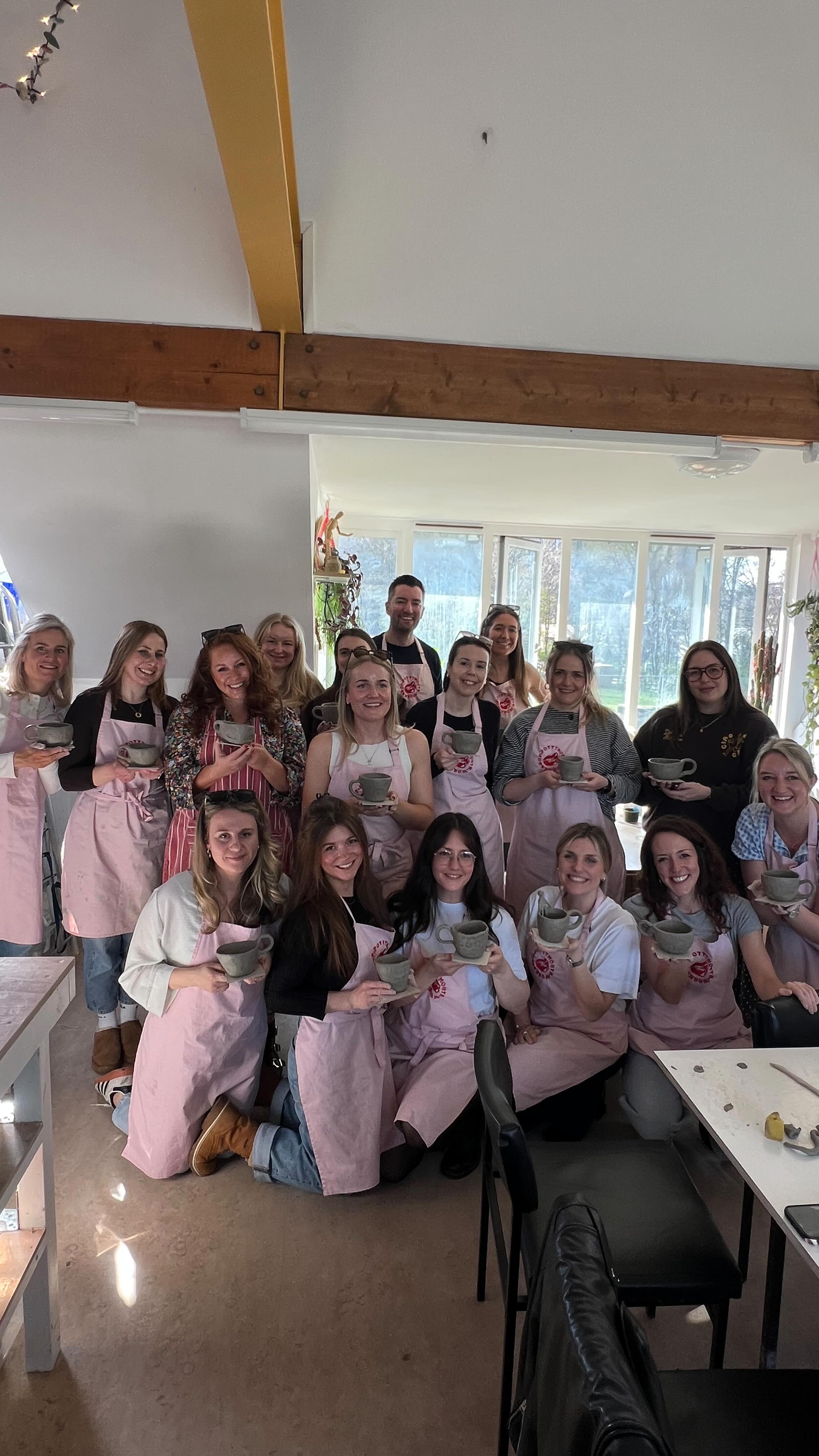 ✨hen do season has begun!✨
✨the season of lurv has begun, celebrating the brides to be in some wholesome crafty ways✨
✨pottery in one hand and prosecco in another with the people you love best. Yes yes✨
✨drop us a message if you’ve got wedding bells on the horizon, maid of honour duties made easy. Emailed us hello@pottymouthworkshop.com✨
✨from pj parties in your Airbnb to glass of fizz down your locals, tea party in the studio or a garden party at you house. We will tailor make your workshop exactly how you like@it✨