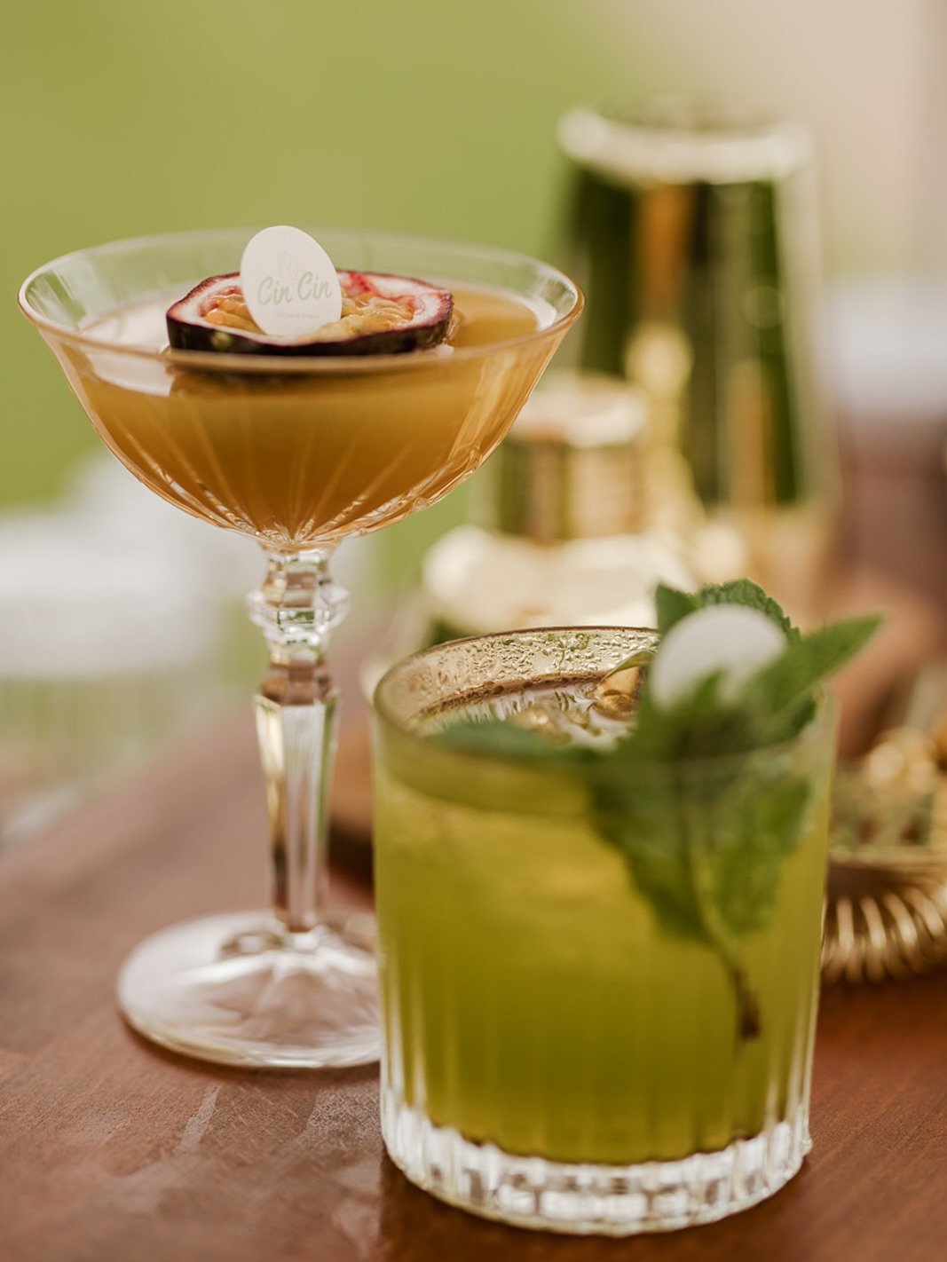 Die Erfolgsformel für jede Veranstaltung:
Dein Event + unsere Drinks = The perfect Match ✨🤗
🍹Das Getränkeangebot findest du auf unserer Website 👉🏼 Link in Bio
📩 Oder schreibe uns unter:
sales@cincincatering.com
#catering #wien #cocktails #cocktail #drinks