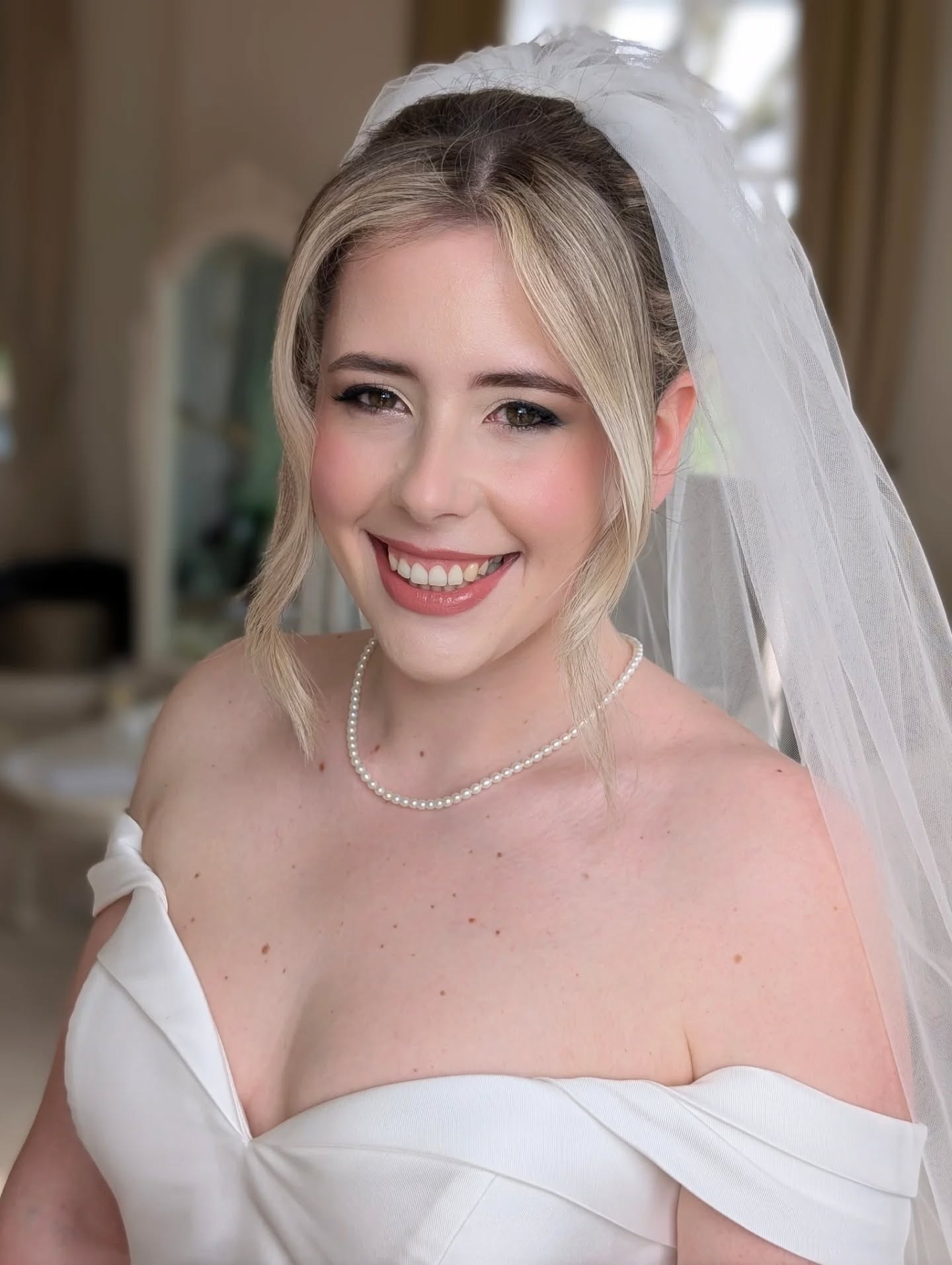 Diana 🤍
It’s been a whirlwind of a week, and I’m a little behind sharing last week’s beautiful brides!
Diana tied the knot at the stunning @bourtonhall, and it truly was the most gorgeous day.
She chose a soft, smokey glam look paired with a textured high updo — effortlessly elegant and absolutely perfect for her special day ✨
Amazing as always to work with @kimberley_h_photography, check out the sneak peeks on her page (they are AMAZING!!)
#BridalMakeup #SoftGlamBride #WeddingHairGoals #BridalBeauty #UKWeddingSupplier
