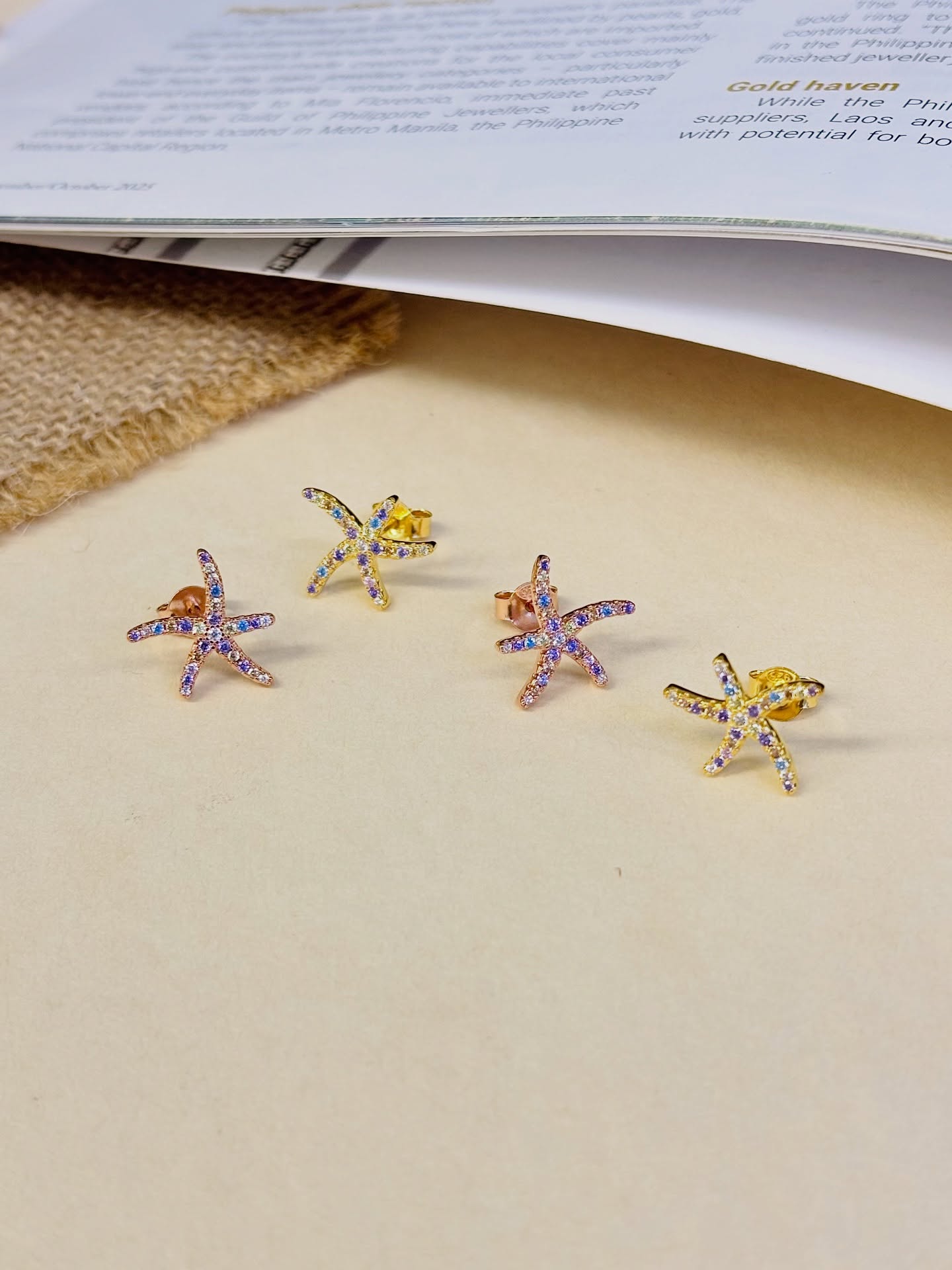 925 silver starfish earrings with colorful Cubic Zirconia.
✨ Ocean-inspired design, cute and perfect for everyday wear.
✅ Nickel free.
✅ Wholesale.
✅ Ready to ship.
📩 Order now or inquire for more details :
📱 WhatsApp : +66 63-416-6537
💬 Or click link in Bio