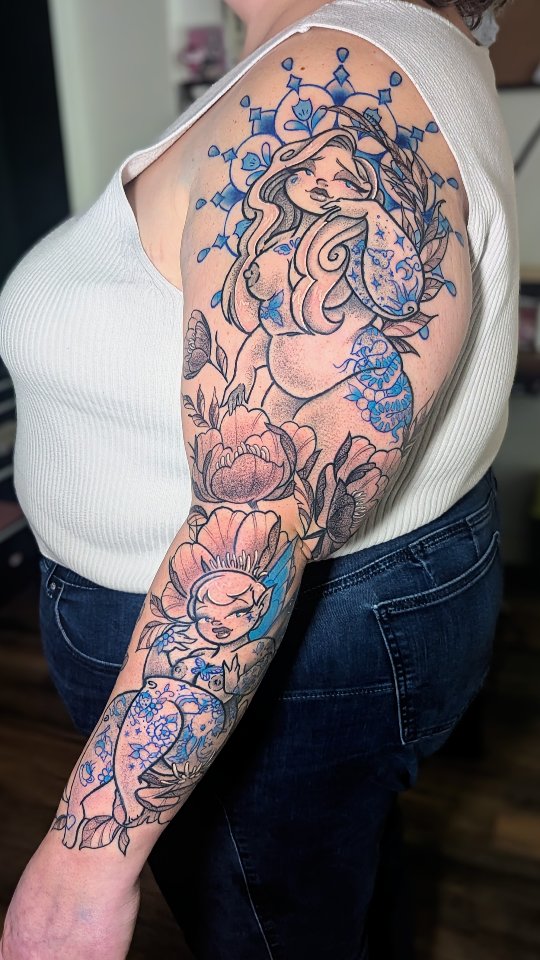 I wish I had filmed more of the process. But I can't tell you how proud I am of this one. I have the best clients ever, thank you! 💖
---------------------------
#sleevetattoo #tattooedgirl #bodyconfidence #bodypositivity #pinuptattoo