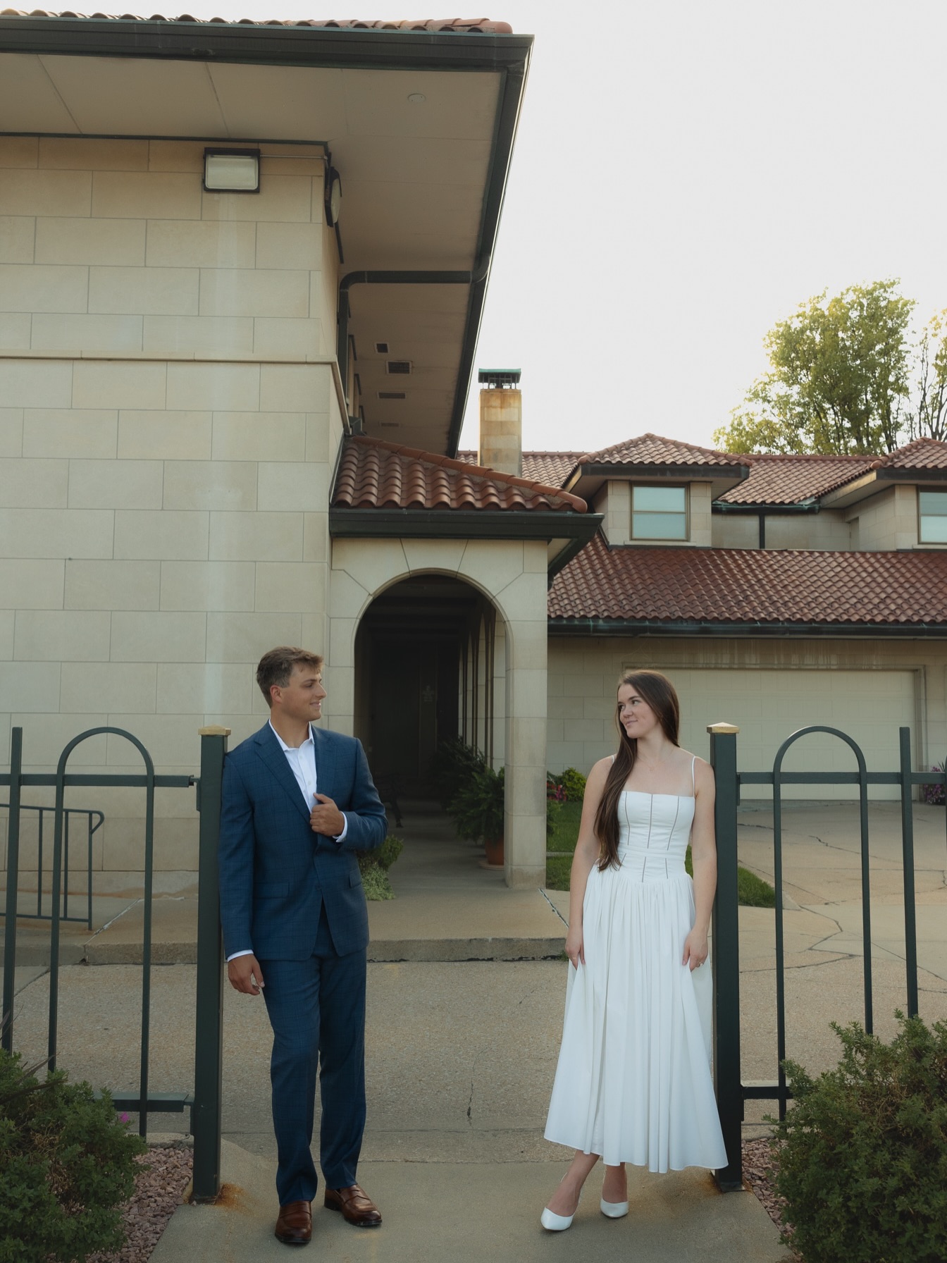 A tall old building will always be classy and chic to me🥂🥐💍