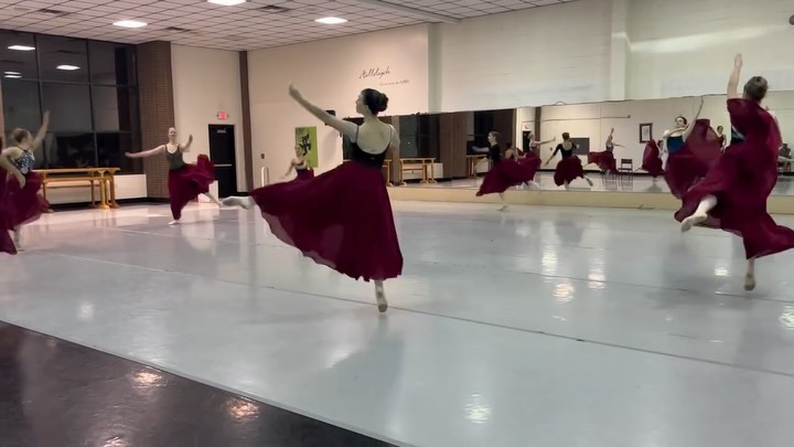 🎻🎶Ensemble dancers rehearsing for our upcoming Spring Show on April 18th! 💐 Ticket link 🔗 in bio! 💐#compassdanceacademy #truenorth #truedance #embodiedfaith #youbelonghere
