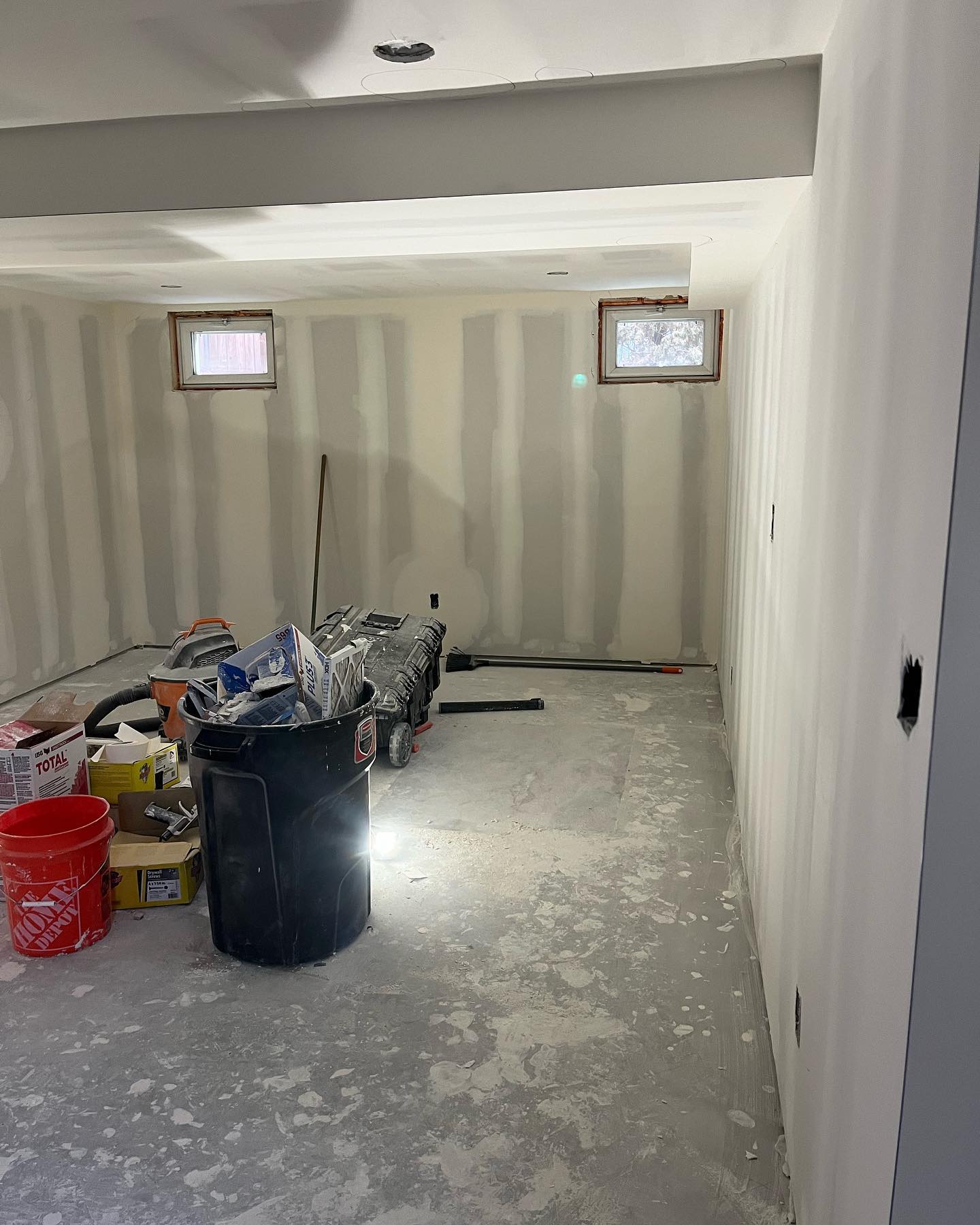Basement drywall finish
