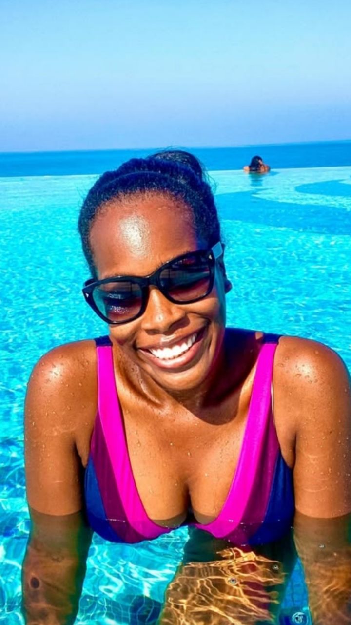 I paid $120 for a pool day pass at the Burj Al Arab, Dubai's iconic 7-star hotel that's shaped like a sailboat. 😍
The entire $120 that I paid, was fully redeemable for food and drinks, so I essentially got a full day at one of the most legendary hotels in the world for free. I used most of it for lunch at SAL restaurant, where I enjoyed a lobster pasta dish and more cocktails.
It was absolutely magical and I am already planning my return.
If you're new here, Hi I'm Ashley, I've been traveling, eating, exploring and living full-time in hotels for almost 6 years for about $500/week.
If you want to travel like me, be sure to check out my blog Travel Tips For Broke People where I share my best travel tips and strategies at www.InSearchOfTraveler.com/blog
#dubaiupdate #blacktravel #burjalarab