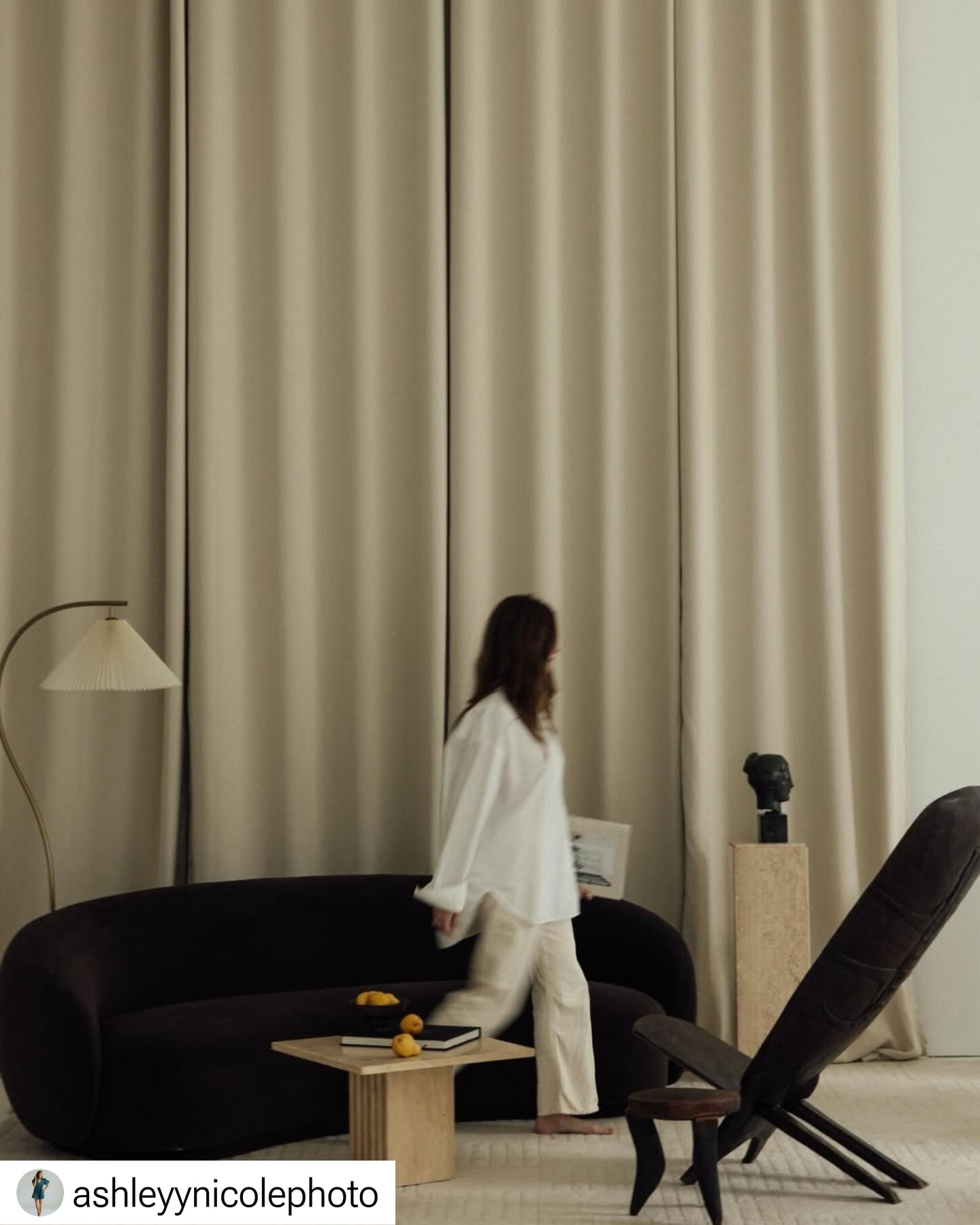 HELP US CHOOSE⬇️
We know you guys LOVE the taupe 16 foot curtains but what other colors would you like to see?!
This week we are bringing in our HIGHLY booked Mother’s Day/Spring set but Ofcourse you’ll still have options for non decorated areas too! So as we bring in new pieces would love to hear your thoughts ✨
Please sound off in the comments 👀