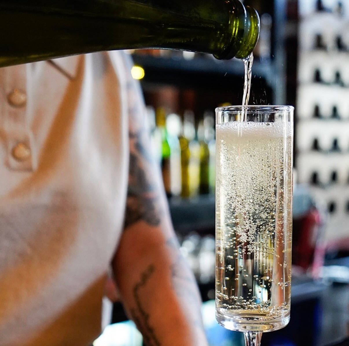 The evening is unfolding beautifully—and the drinks are keeping pace.
Join us at Bar Mon Ami ✨
#bma #barmonami #monamimoments #barmonamisa #sparkling