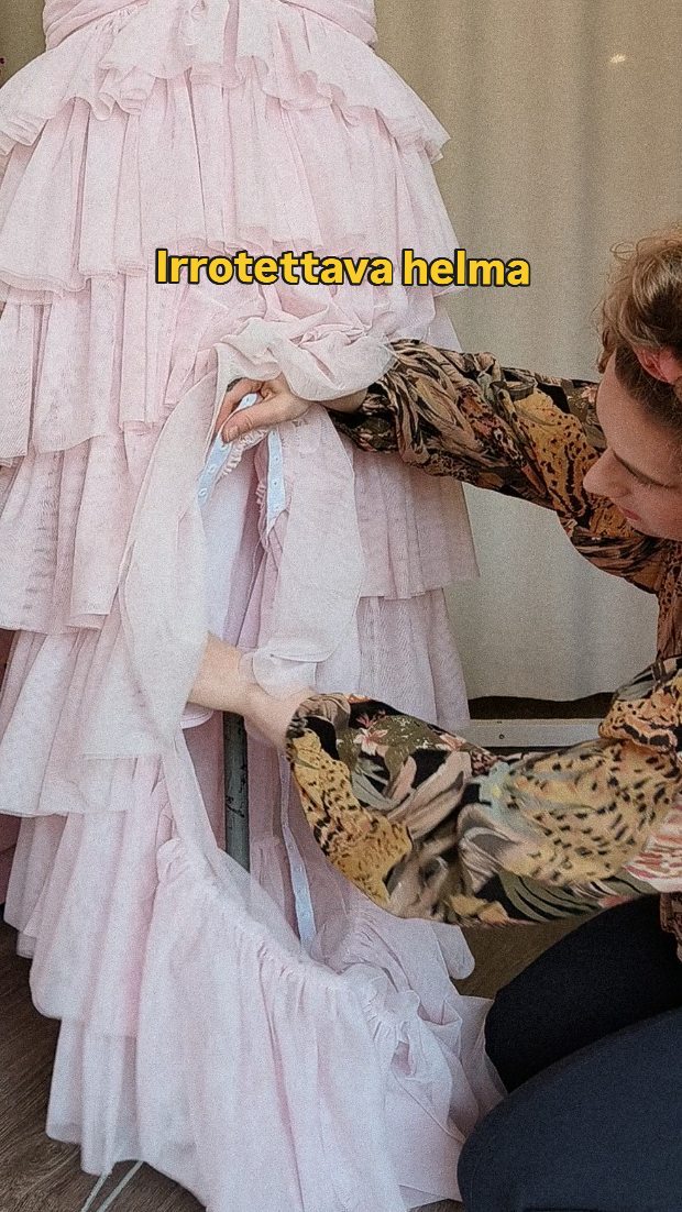 Nepparinauha: jatkoon. 😎👍☀️🪡
#korjausompelu #pienyrittäjä #taide #kotimaistakäsityötä #ompelu