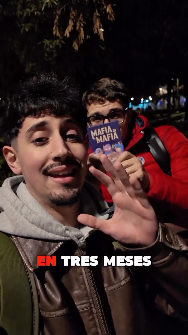 Más de 1.000 Mafias ya están en vuestras casas 😳🖤
De verdad, gracias a todos los que habéis confiado, jugado, recomendado y disfrutado con el Mafia di Mafia.
Para nosotros, ver cómo este proyecto crece así de rápido es una locura, y es todo gracias a vuestro apoyo.
Para celebrarlo, en el siguiente vídeo tenéis una sorpresita, no os lo perdáis😎
#juegosdemesaenespañol #juegosdemesa #estudiocreativo #juegomesa🎲 #ilustracion