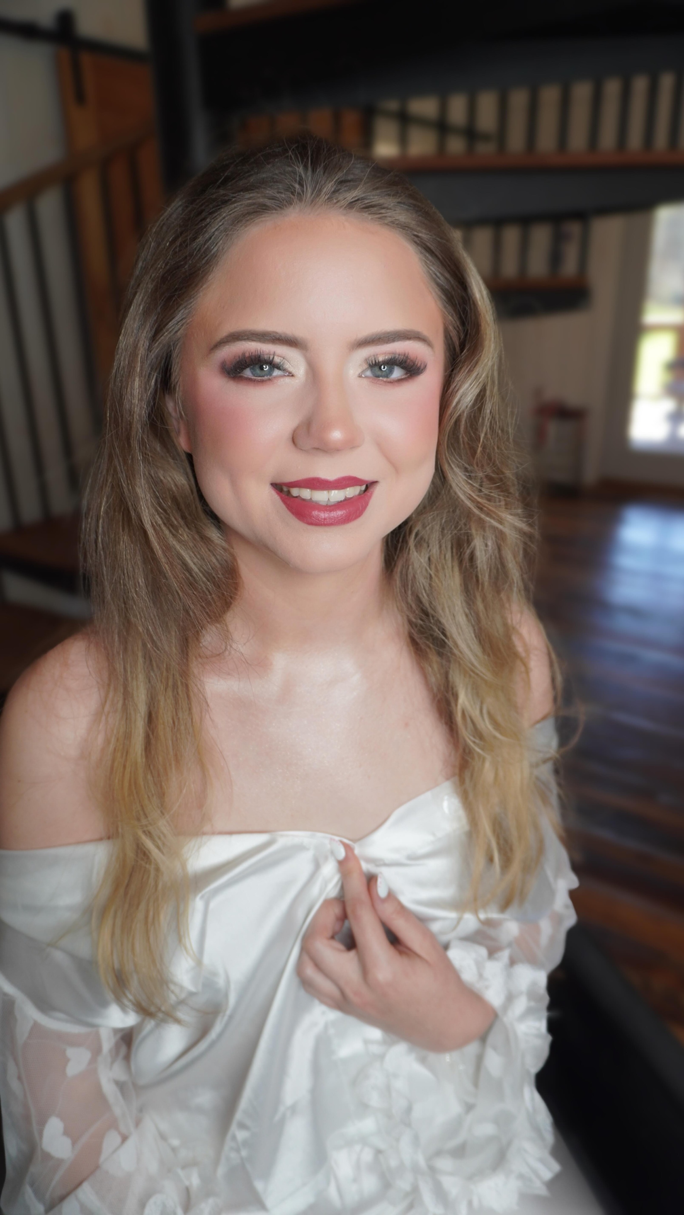 Getting Abigail all glammed up for the big day 💍🪽
#bridalmakeupartist #bridalmakeup #gamakeupartist #makeupartist #makeuptransformation