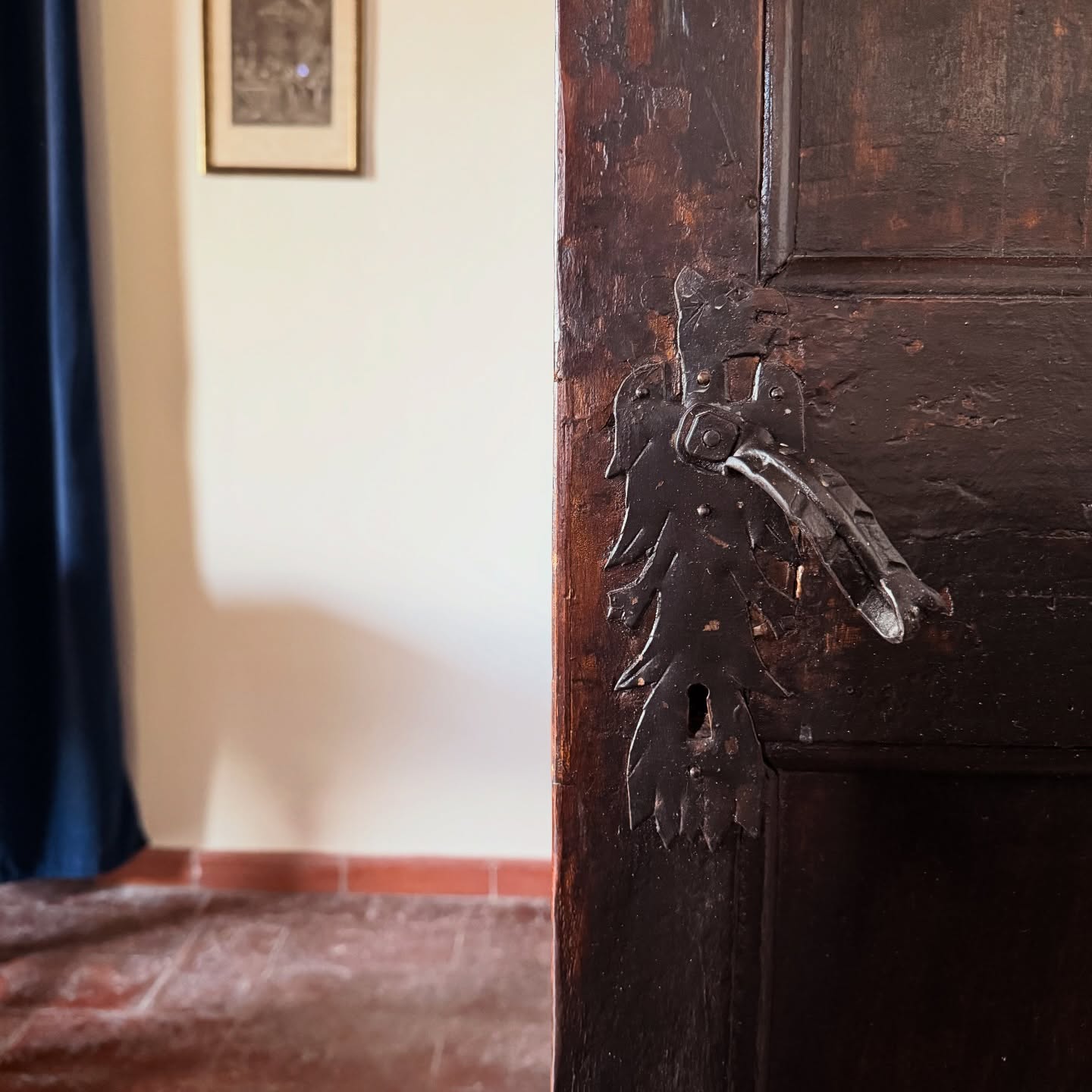 Arrived at La Dogana and taking it all in 🇮🇹 Tomorrow we begin… art, yoga, and a week of creating something meaningful ❤️ #retreatvibes
#italy #yogaretreat #relaxation #ladogana