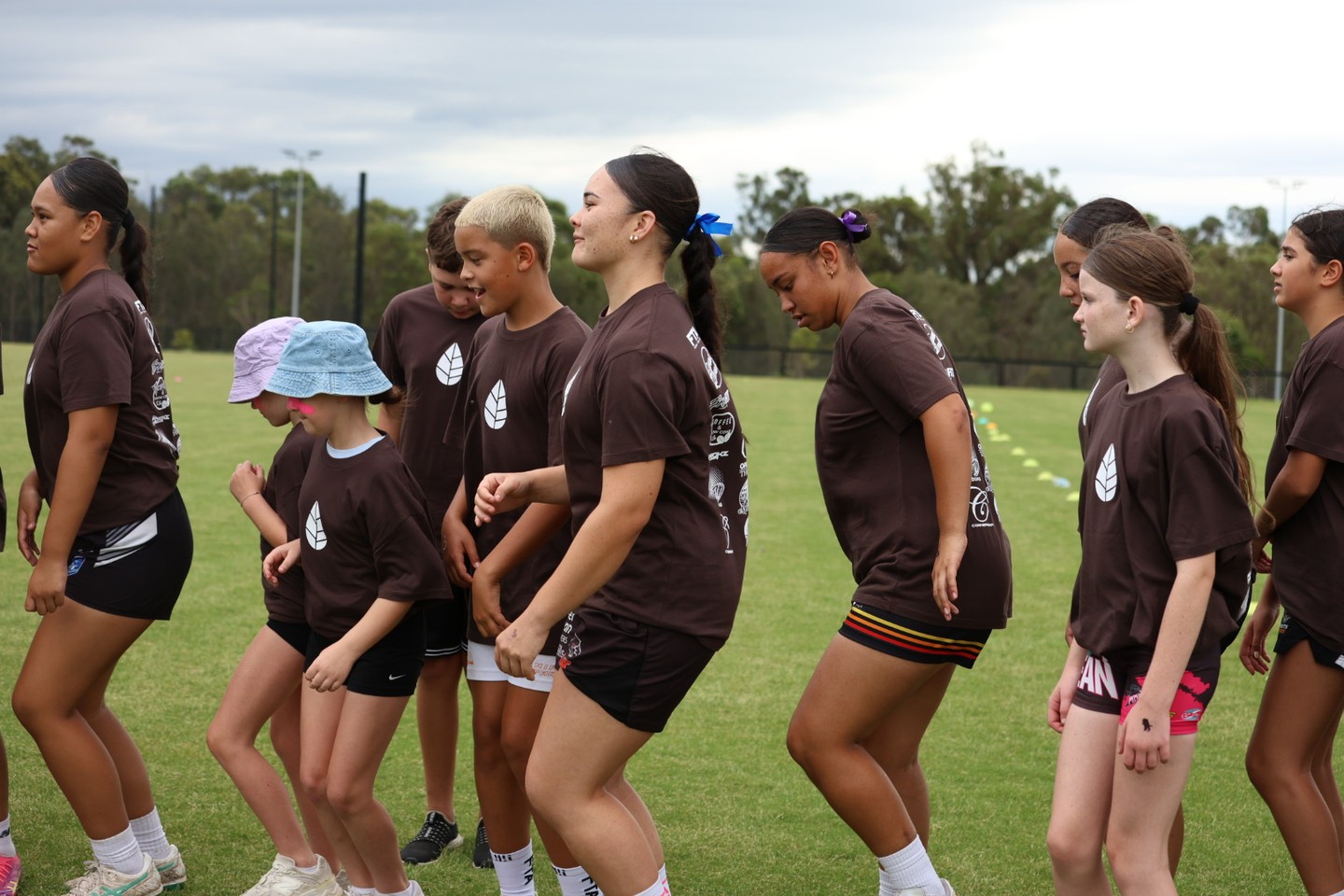 We hosted a hands-on community day in the Western Sydney. Families, schools and young people tried creative stations, learned new skills and joined gentle wellbeing activities with our team. Parents left with practical ideas and kids left smiling. Link in bio — come join us in Mount Druitt, Blacktown, Penrith, Blue Mountains and Parramatta. What would you like to see at the next event?🌿🤝 #CreativeSpring #CommunityCreativity #WesternSydney #FamilyFriendly #WellbeingForAll #SkillBuilding