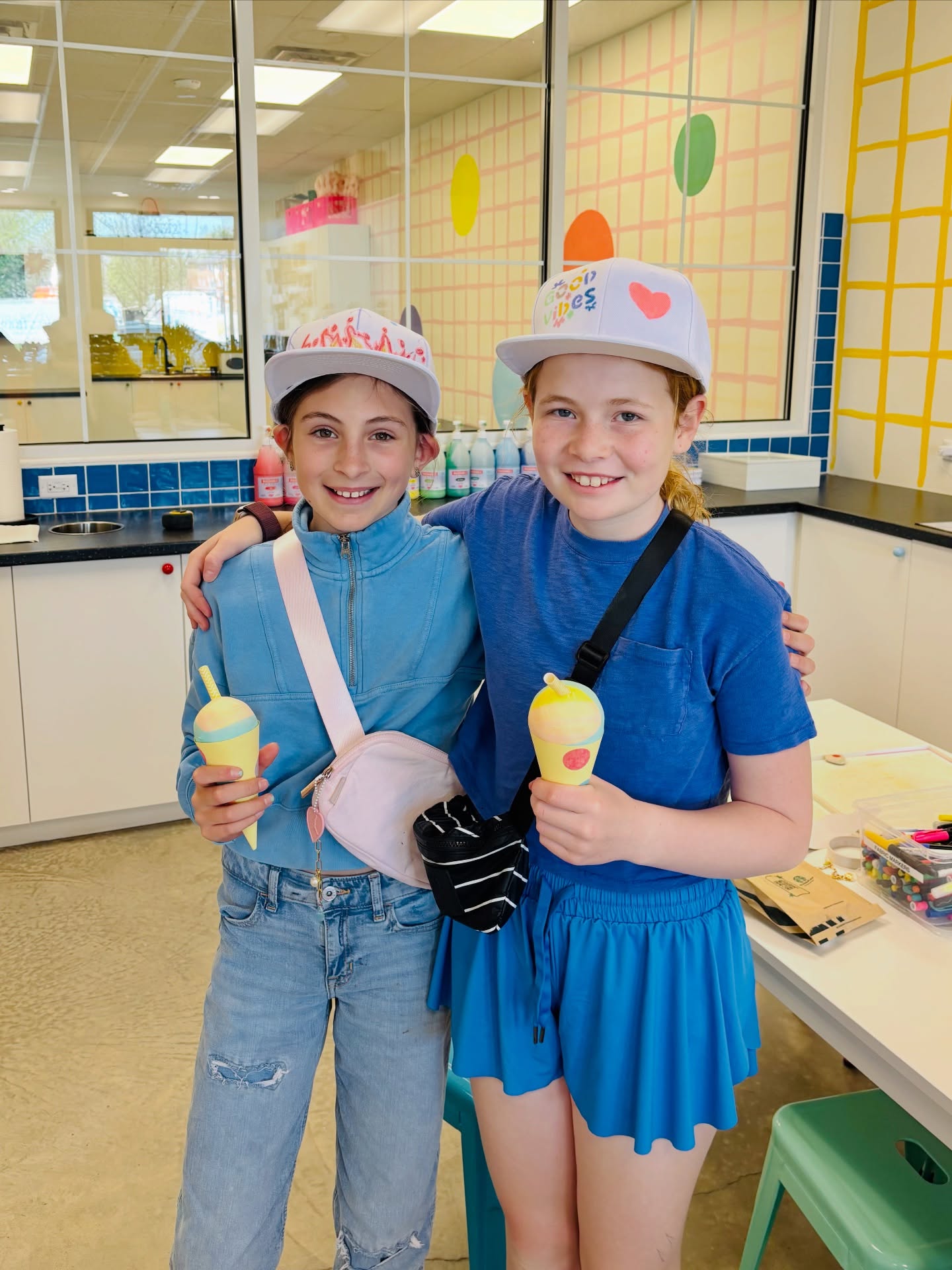 Nothing like a day in the Make&Take studio with your bff. We just love these girls. Not to mention, their amazing hats 😍 !!! #MocoMD
#bethesdamd #shopsmall #craftstudio