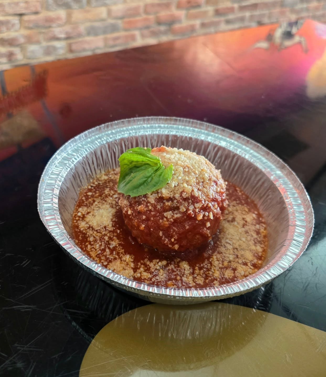 Smoked Arancini
Available in brisket and cheese or just cheese.
Smoked marinara / cold smoked mozz and parmesan / risotto / brisket
#arancini #pachucos #pachucos432 #permianbasinbbq