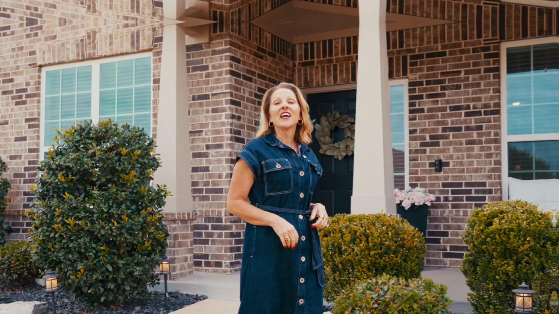 There are homes you scroll past… and then there are homes that make you pause.
From the moment you walk in, this Fort Worth beauty feels different—warm, intentional, and made for gathering. From a flexible downstairs space (currently used as a 5th bedroom) to a kitchen that naturally becomes the heart of every moment… this home was designed to be lived in well.
And just wait until you step outside—resort-style pool, travertine patio, fire pit, and those peaceful, palm-lined evenings that make you want to stay a little longer.
✨ Open House This Weekend ✨
Saturday, April 11 | 2–4 PM
(817) 253-3941
11448GaleRidge.com
Come see it for yourself—you’ll understand the moment you walk in.
Stephanie Browne, Magnolia Realty
REALTOR® & Associate Broker
817.253.3941 | StephanieBrowneRealtor.com
#FortWorthHomes #MagnoliaRealty #OpenHouseDFW #NorthFortWorth #DFWRealEstate #TexasHomes #DreamHome #HouseHunting #JustListed #FortWorthTX #LuxuryLivingDFW #PoolHome