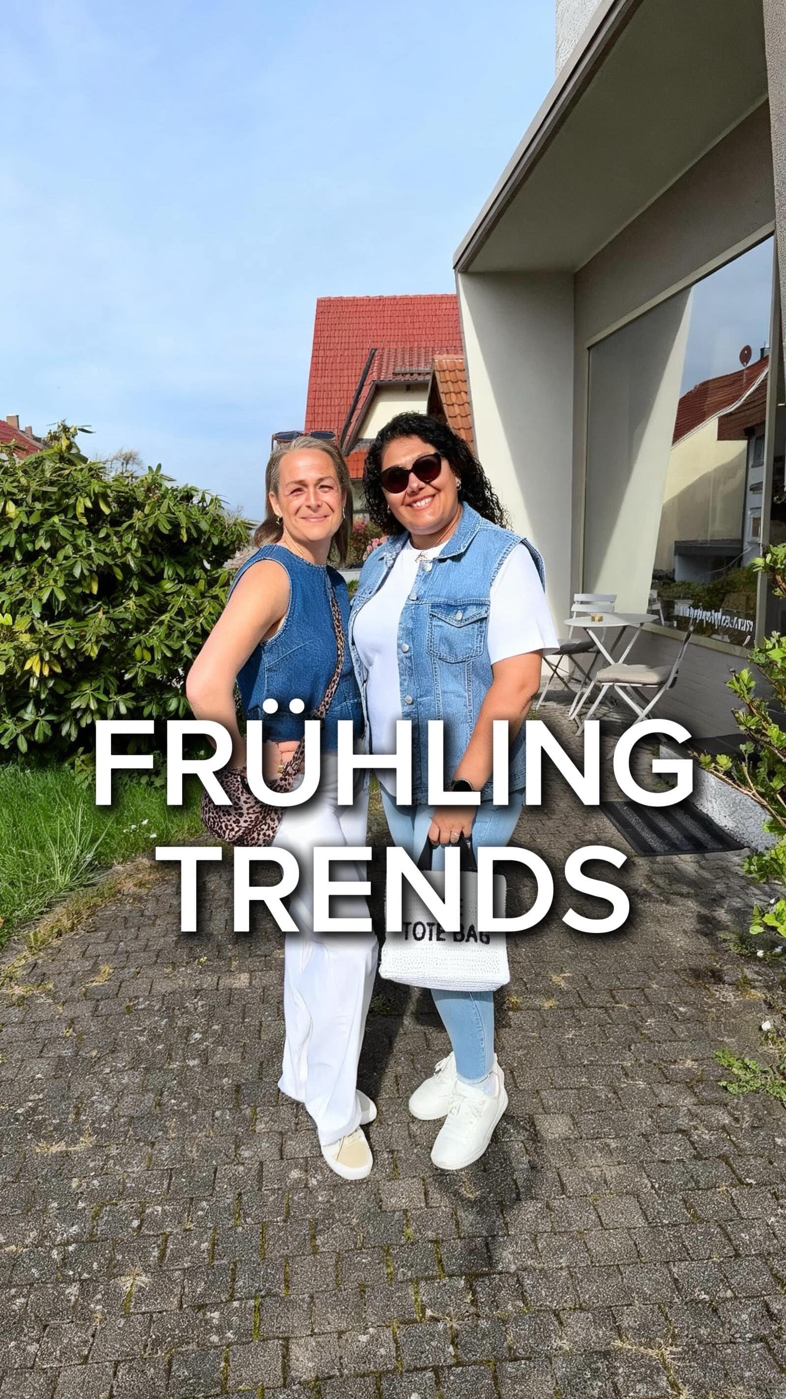 Frühling-Trends bei BYstylez 🌷👗
Frühling liegt in der Luft und in unseren Looks!
Zarte Töne wie BUTTERCREAM, luftige SPITZENBLUSEN, lässige WIDELEG JEANS in Weiß & die ersten leichten BLAZER, coole DENIM-PIECES…wir sind sowas von ready für die neue Saison!
Mit unseren neuen Labels PIECES & ONLY CARMAKOMA bringen wir frischen Wind in deinen Kleiderschrank…und wir sind sowas von begeistert 😍
Leicht. Feminin. Modern.
Genau so fühlt sich Frühling an.
Komm vorbei & verlieb dich in deinen neuen Lieblingslook 🌸
connected BY fashion
#bystylez #frühlingsmode #newin #pieces #onlycarmakoma