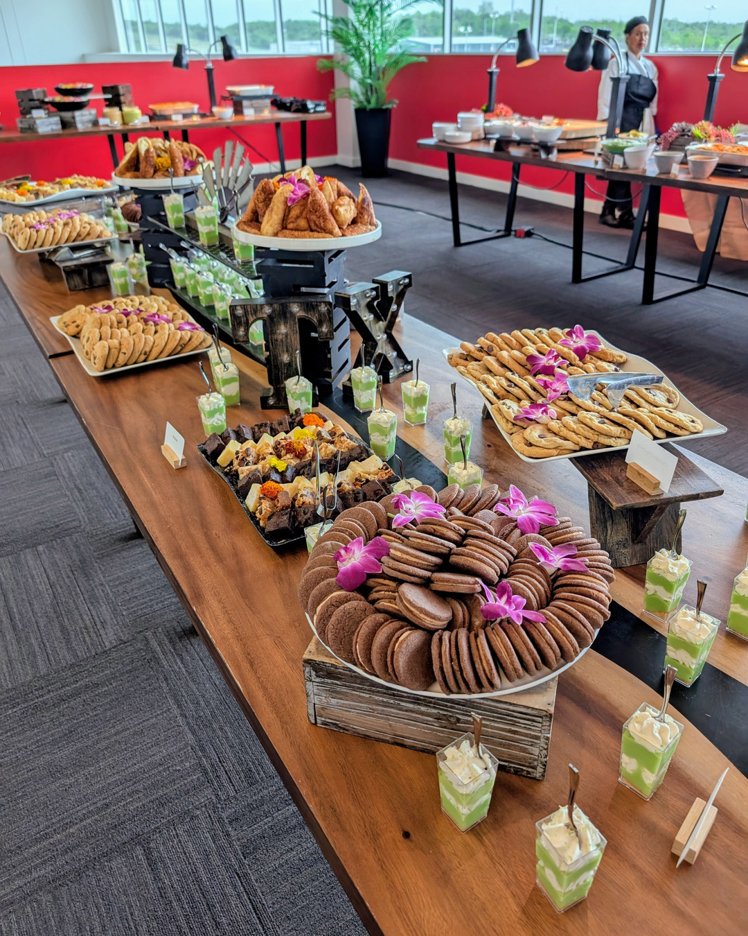 Sprint day brings a different kind of intensity. Shorter race, less margin, more aggression. If you are watching, tell us your sprint podium. If you want to be here next year, let us know!
#GrandPrixGetaways #MotoGPSprint #SprintRace #AmericasGP #PodiumPredictions #MotorsportCulture #TravelInStyle #MotoGP #ATX #VIPTravel