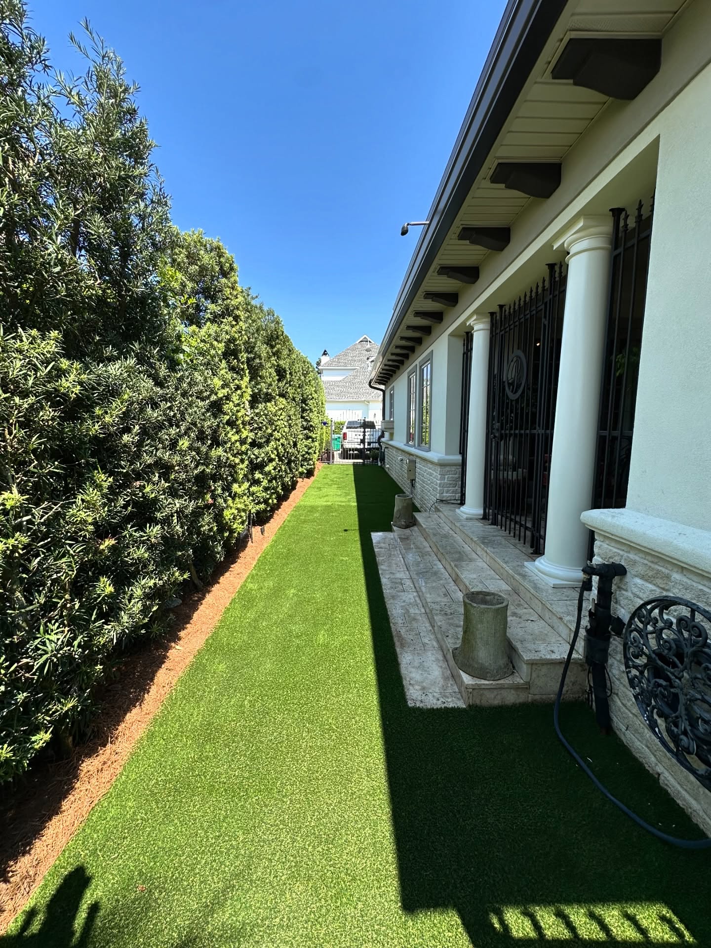 SLIDE to see what this side of the home was like before! TURF is one of the best solutions when you can’t grow grass! Call/Text Chase to get yours done today! (504)343-3938
#turf
#turfideas