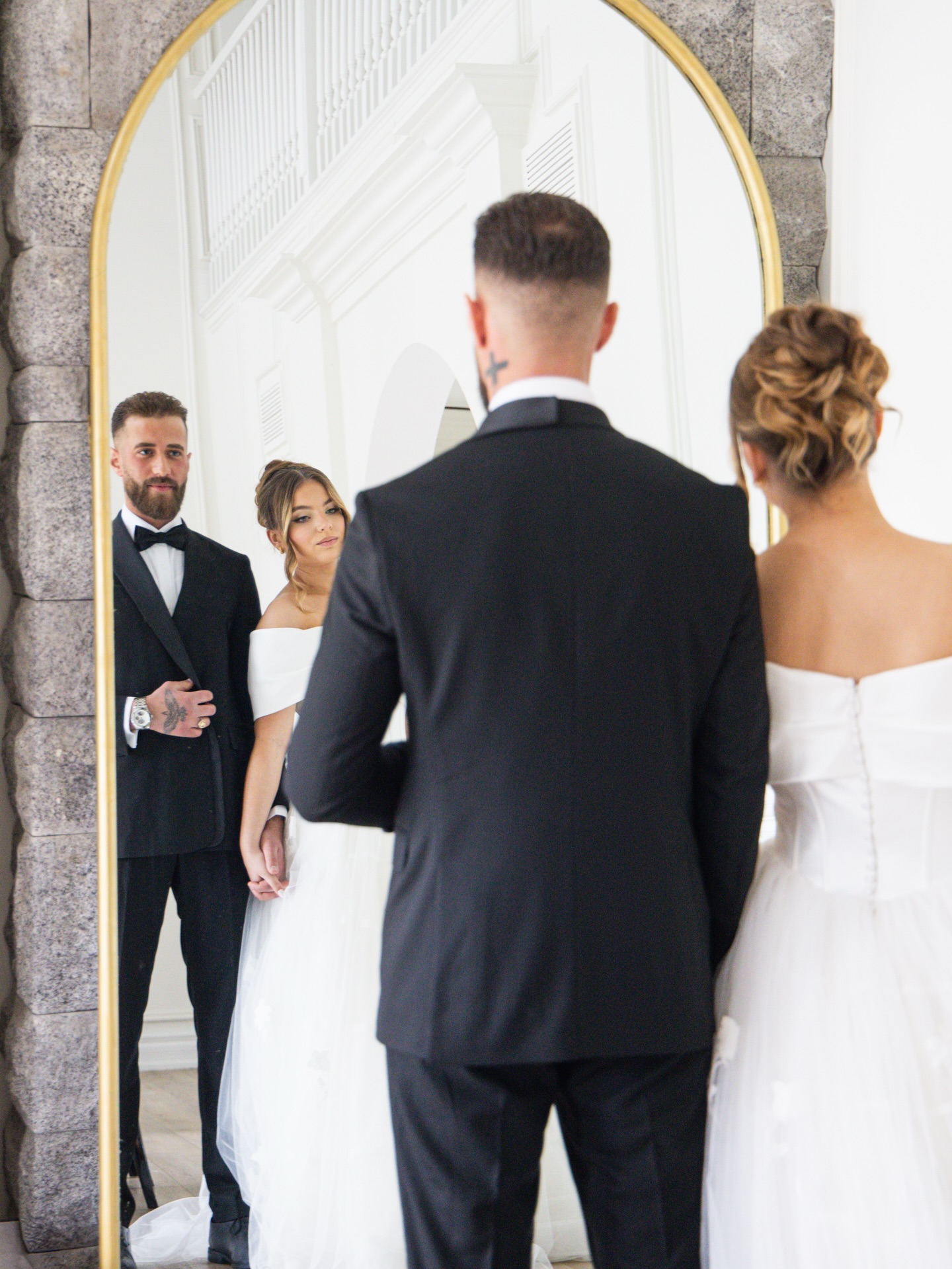 Windsor & Detroit brides🤍
If you’re looking for a wedding photographer in Windsor, Ontario or Metro Detroit who captures your day exactly how it felt , you just found her!
Blink Photography specializes in documentary-style wedding photography with true-to-colour editing, timeless tones, and a luxury but real approach.
Serving Windsor, Essex County, Detroit & all of Michigan weddings.
#WindsorWeddingPhotographer #DetroitWeddingPhotographer #MichiganWeddingPhotographer #WindsorBride #DetroitBride OntarioWeddingPhotographer EssexCountyWeddings MichiganBride BlinkPhotographyWindsor LuxuryWeddingPhotographer
Phot
Photography: @blinkphotographywindsor
Planner: @jeanne.eid.weddings
Decor: @allure_event
Floral Design: @cjhflorals
Venue: @thecastleonmalden
Bridal gown: @Hisandhersbridal
Groom Tux: @josephs_fashion
Hair: @braids.blowouts.styles
Makeup: @glowandcostudio
Stationery: @bellacartainvitations
Cake: @a.tomicdesign
Amore cake & Gelato Cart: @sottozerocatering