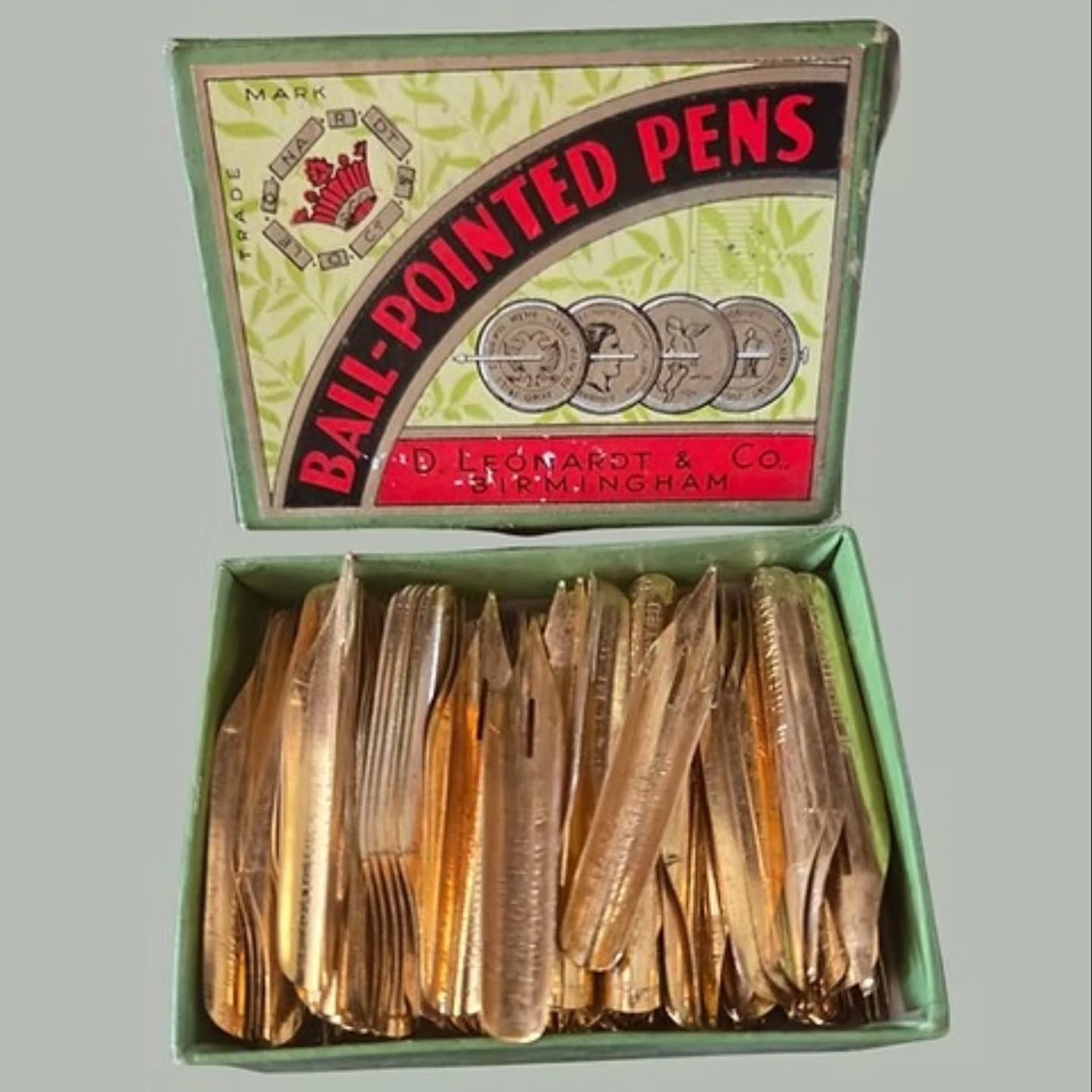 Vintage D. Leonardt & Co. “Ball-Pointed Pens” No. 521F Gilt Nibs – Original Box | https://share.google/ya7YdBpbpNVG1pMYw Maker’s history
D. Leonardt & Co., founded in 1856 in Birmingham, was one of the leading manufacturers in the city’s globally dominant pen industry. At its height, Birmingham produced the majority of the world’s steel pen nibs, exporting them across the British Empire and beyond.
Leonardt became particularly known for innovation in nib design, including “ball-pointed” nibs, developed to improve writing comfort and durability.
This example is further marked by distribution through Ormiston & Glass Ltd., London, noted on the base as contractors to H.M. Government and sole distributors to parts of the British Empire and the United States—adding a rich layer of commercial and imperial history. #stufftoyouandme