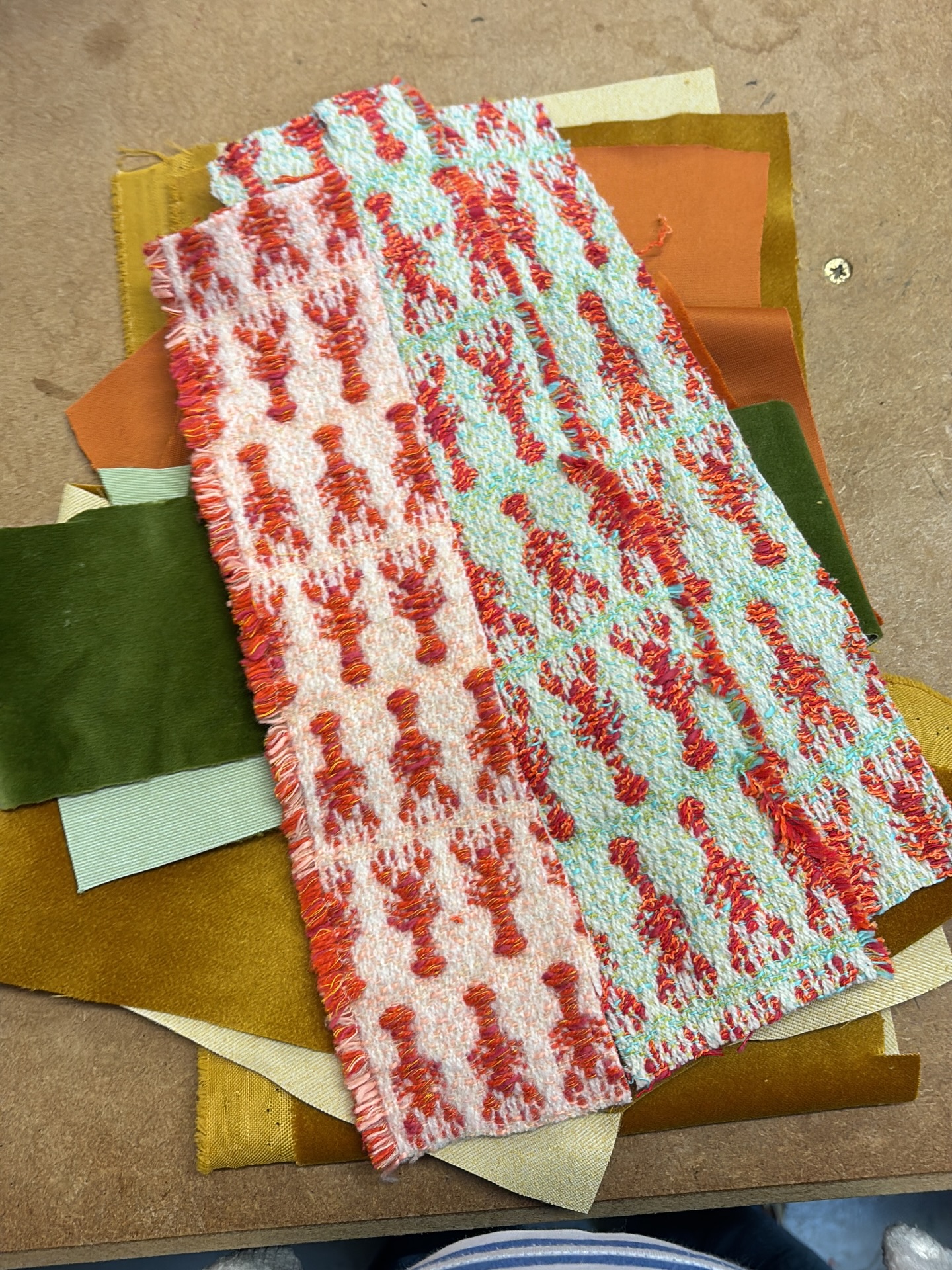 March 2026… In no particular order… here’s what my camera roll looked like this month ✨
1. Scrap fabrics for @befraser after cushion making
2.Pre-packing ahead of maternity leave
3.The bump popped and dropped… this baby is coming very soon!
4.Celebrated International Women’s Day
5. We moved into our renovation!
6. The most amazing baby shower organised by @befraser 🥹
7. Drew up final patterns for students before signing off from the University of Brighton for maternity leave
8. I’ve eaten a lot of pastries this month…
9. Had my portrait taken by @aluncallenderphoto
10. Stocked up on weaving kits
11. Yarn… and more yarn
12. Weaving some checks
13. Another yarn delivery
14. Did some picture framing
15. Unpacking with a bump is tricky business
16. Max and I made a lot of yarn balls ahead of maternity leave
17. We got our carpet fitted!
18. Settling into our new home + found an amazing deadstock curtain outlet
19. Stamped a lot of boxes!
#march2026 #cameradump #cameraroll #smallbusiness #smallbusinesslife