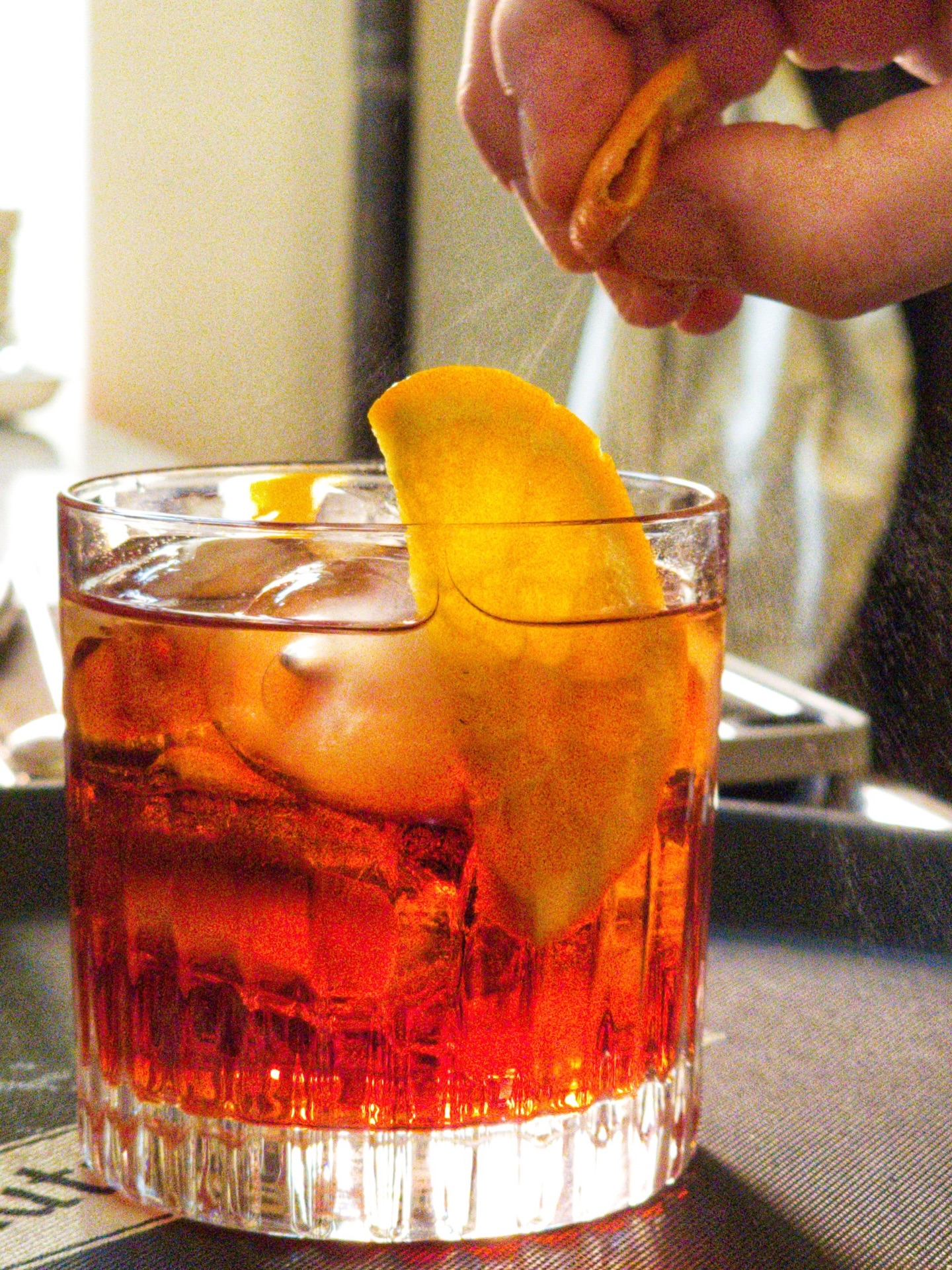 … caption?🥂
#italian #aperitivo #enjoy #fun #zürich