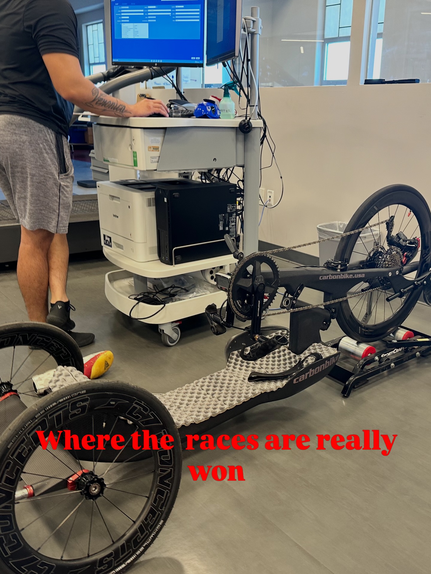 Testing day at the Glendale Community College performance lab.
This is where we go to find the edge before the World Cups in Belgium and Italy. Breaking things down, refining position, and making sure every detail is working when it matters most.
The work isn’t always seen—but it shows up on race day.
Huge thank you to my coach Ralf Lindschulten for guiding the process and continuing to push me forward.
And to @carbonbike.usa for building a machine I can trust when I’m asking for everything.
Locked in and ready for what’s ahead.
🇺🇸➡️🇧🇪➡️🇮🇹