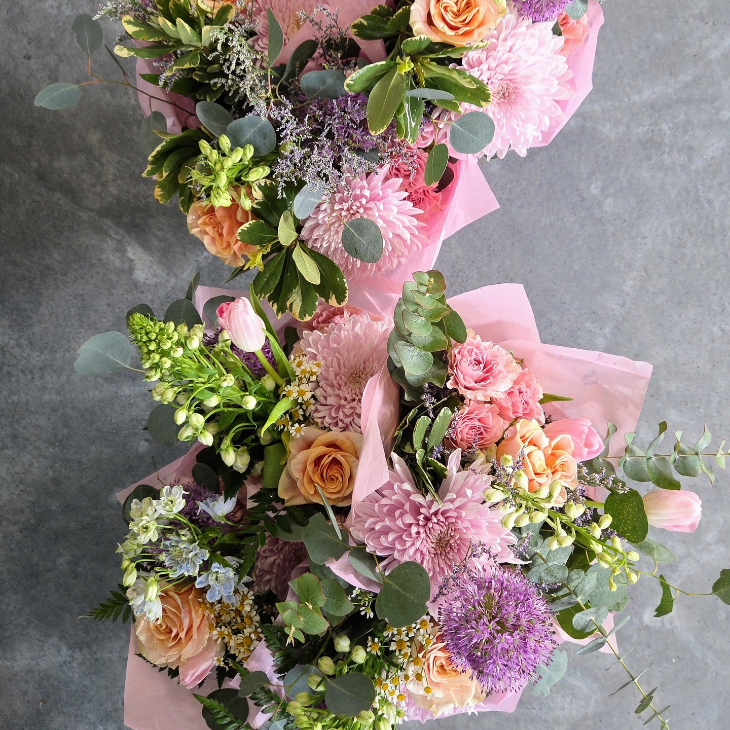 You saw the 'Pastel Vibes' mood board and here are some wraps made with our selected flowers 🦋🌸
Loving the vibe for your wedding? Schedule a virtual consultation 👉 www.calendly.com/archernbliss
Want to grab a gorgeous bouquet of these flowers for Mother's Day? Preorder is live on my website 👉 https://www.archernbliss.com/category/mothers-day
#pastelwedding #2026bride #2027bride #peachroses #gardenwedding #2026wedding #2027wedding #wildflowerwedding