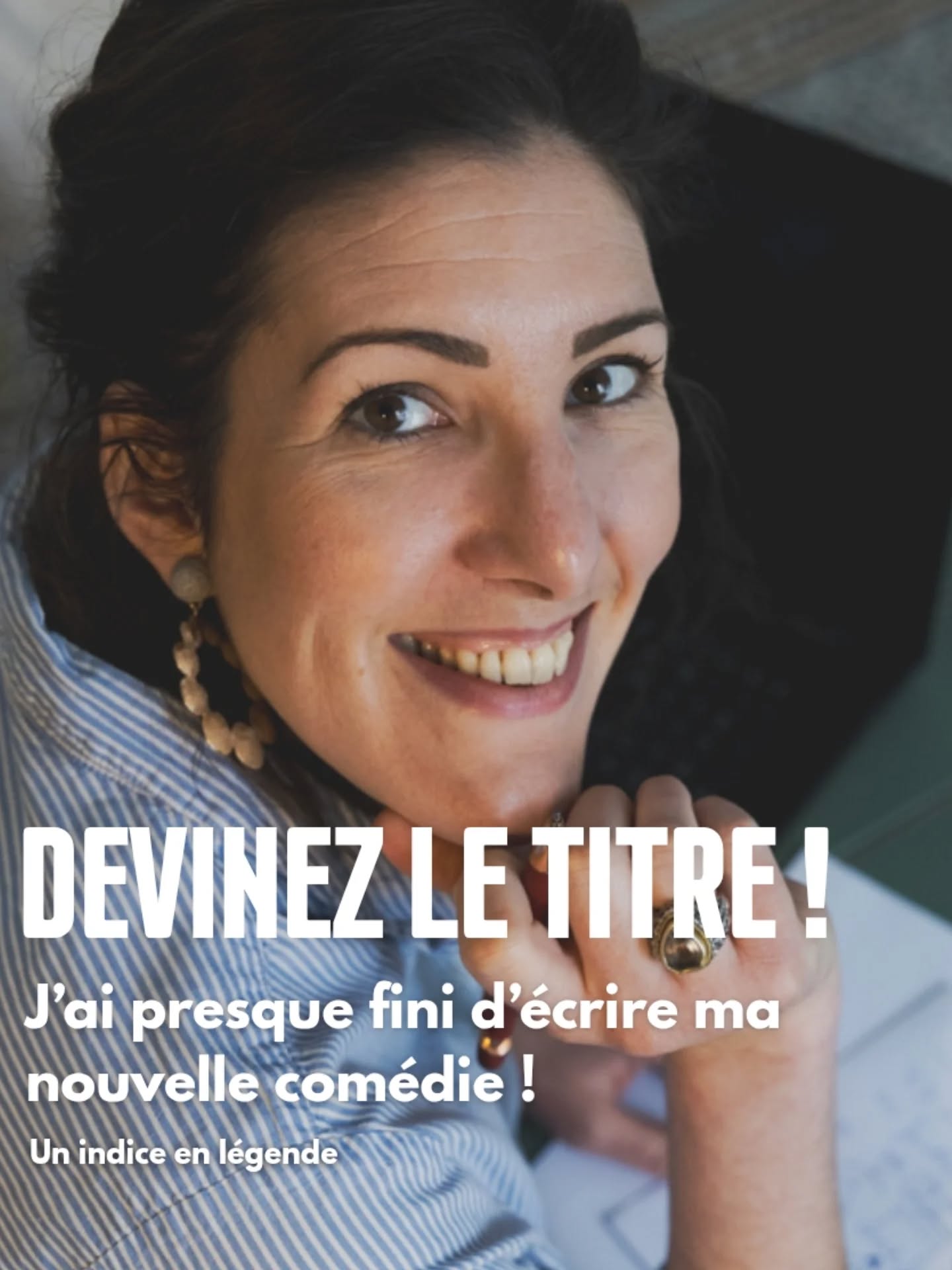 J’ai (presque) fini d’écrire ma nouvelle comédie.
J’ai mis le paquet sur ce que j’aime le plus :
✨ des personnages bien colorés, déjantés, décalés, yepa j'ai déjà les costumes (je construis toujours mes perso à partir de leur costume)
✨ des fondations comiques solides pour des situations qui dérapent !
✨ Un huis clos dans un lieu que certains détestent mais dans lequel je prends souvent rdv. 🤣
🎯 Je vous propose un jeu : devinez le titre !
👉 Donnez-moi votre proposition en commentaire.