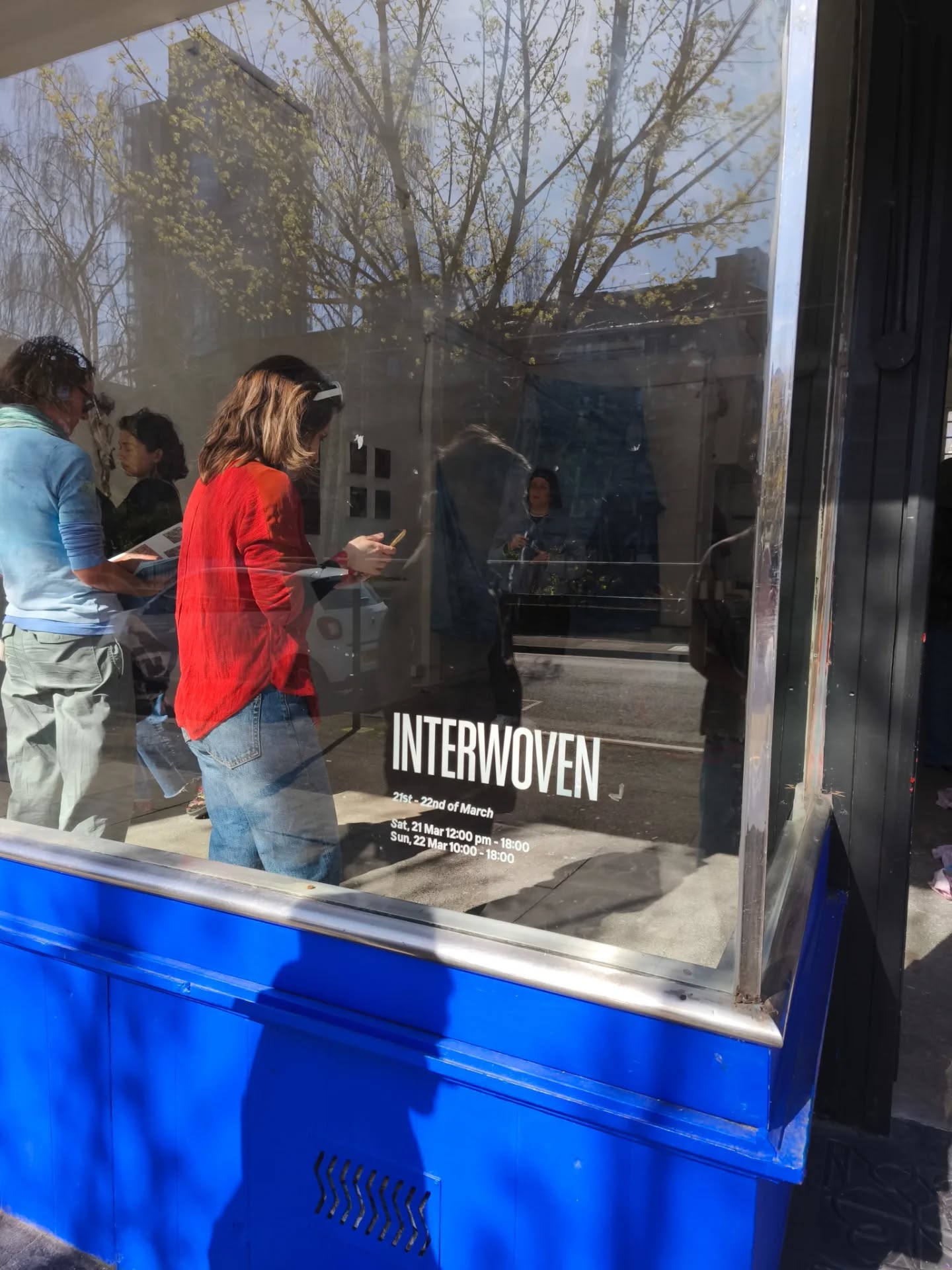 A huge thank you to everyone who joined us for the Interwoven opening event and performance at @filet_space yesterday.
It was fantastic to put faces to names and share ideas.
The exhibition is still open today, so pop in and meet the artists if you're in London!
@insightsofanecoartist