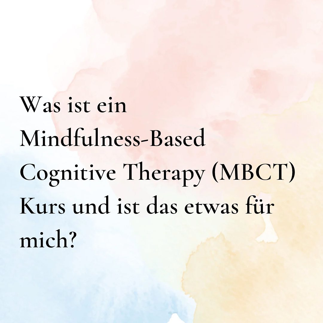 Die Achtsamkeitsbasierte Kognitive Therapie (MBCT – Mindfulness-based Cognitive Therapy) ist ein Therapieverfahren im 8-Wochenkursformar, das entwickelt wurde, um Menschen mit ein- oder mehrfach durchlebter Depression eine Methode an die Hand zu geben, die das Risiko eines Rückfalls verringern kann. In der praktischen Anwendung zeigt sich, dass es auch bei anderen Zuständen, die mit starkem Grübeln eingehen, eine große Wirksamkeit hat.
Neben den formalen Achtsamkeitsübungen (Body-Scan, Sitzmeditation, Achtsamkeit im Gehen sowie in der Bewegung) und der Schulung der Achtsamkeit im Alltag, beinhaltet das Programm grundlegende Informationen zum Thema Depression/Ängsten/Stress und greift auf Übungen der kognitiven Verhaltenstherapie zurück. Hierzu ist es notwendig, die im Kurs erlernten Übungen in den Alltag zu integrieren und täglich zu praktizieren. Die Teilnehmerinnen erhalten dazu Aufnahmen mit Übungsanleitungen und schriftliches Material zum Nacharbeiten der Sitzungen.
Am 28.5. gebe ich zusammen mit dem klinischen Psychologen Yves Steininger einen MBCT Kurs Online. Falls du überlegst, ob dieser Kurs etwas für dich sein könnte, können wir dies sehr gerne in einem Vorgespräch besprechen. Alle weiteren Infos und den Link zur Anmeldung findest du auf meiner Website.
##mindfulnessbasedcognitivetherapy #achtsamkeitstraining #psychologie #mentalegesundheitstärken #rückfallprophylaxe #depressionen #depressionenüberwinden #angststörung #zwangsstörung #burnout #erschöpfung #achtsamkeitimalltag #psychotherapie #psychischegesundheitstärken