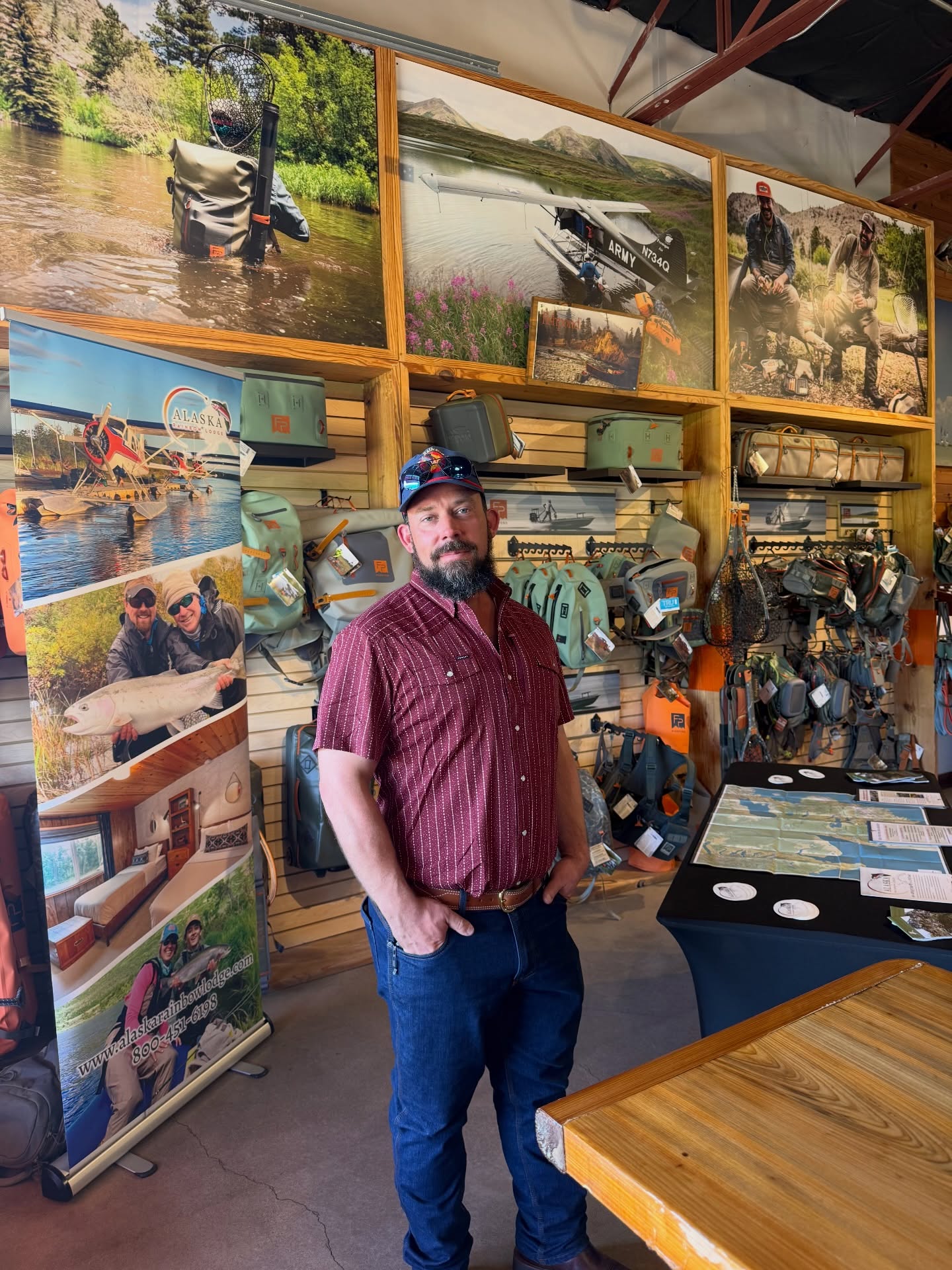 We had such an incredible time stopping by @tailwaters this weekend!
Huge thanks to everyone who came out to meet our lodge owners, Chip and Amanda Ferguson, to hear more about fishing and flying at Alaska Rainbow Lodge. Thank you to the Tailwaters crew for always being such amazing partners. We can’t wait to welcome many of you up to Alaska soon! 🏔️
#fishinglodge #alaskalodge #lodge #tailwaters #alaskarainbowlodge