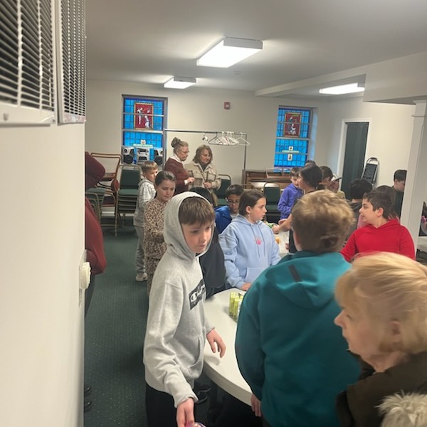Our PREP (Parish Religious Education Program) students participated in organized chaos this week as they helped fill 320 "Breakfast Bags" in 25 minutes. These bags that include food, drink, and an uplifting message will be distributed to homebound seniors, veterans, homeless, and families with children in need by Caring for Friends. Thank you to everyone who participated and donated!