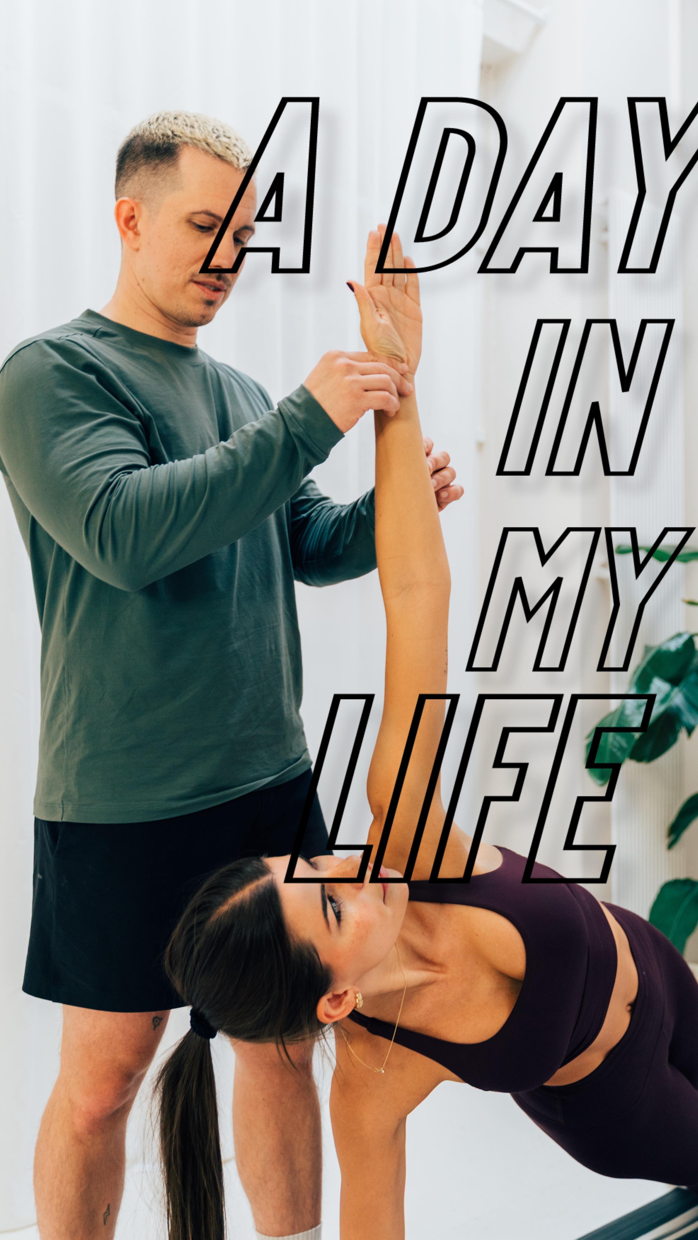 Ist das schon ein vlog? 🙂↔️
wer alle outfitwechsel gezählt hat bekommt ein super like ⭐️
Honorable Mentions:
@studiohealthstuttgart
@evamarialives
@pttmoritzeitel
Guest Stars:
@melixfueller
Pauli
like für mehr (bitte)
#personaltrainerlife #stuttgart