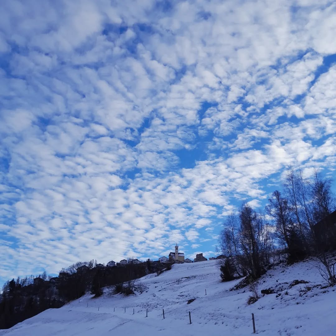 Himmelsfarben über Stierva
#uts #stierva #farbenspiel #bergdorf #graubünden