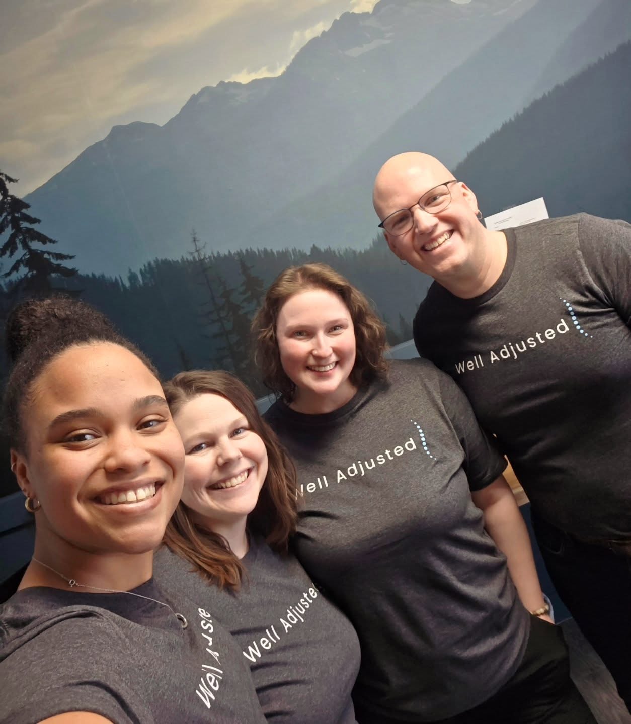 Well adjusted, and looking good! 😍
We love our team, and we love new team swag 🩵
#kingstonontario #shannonvilleontario #foreveryoungchiropractic #welladjusted #teammerch