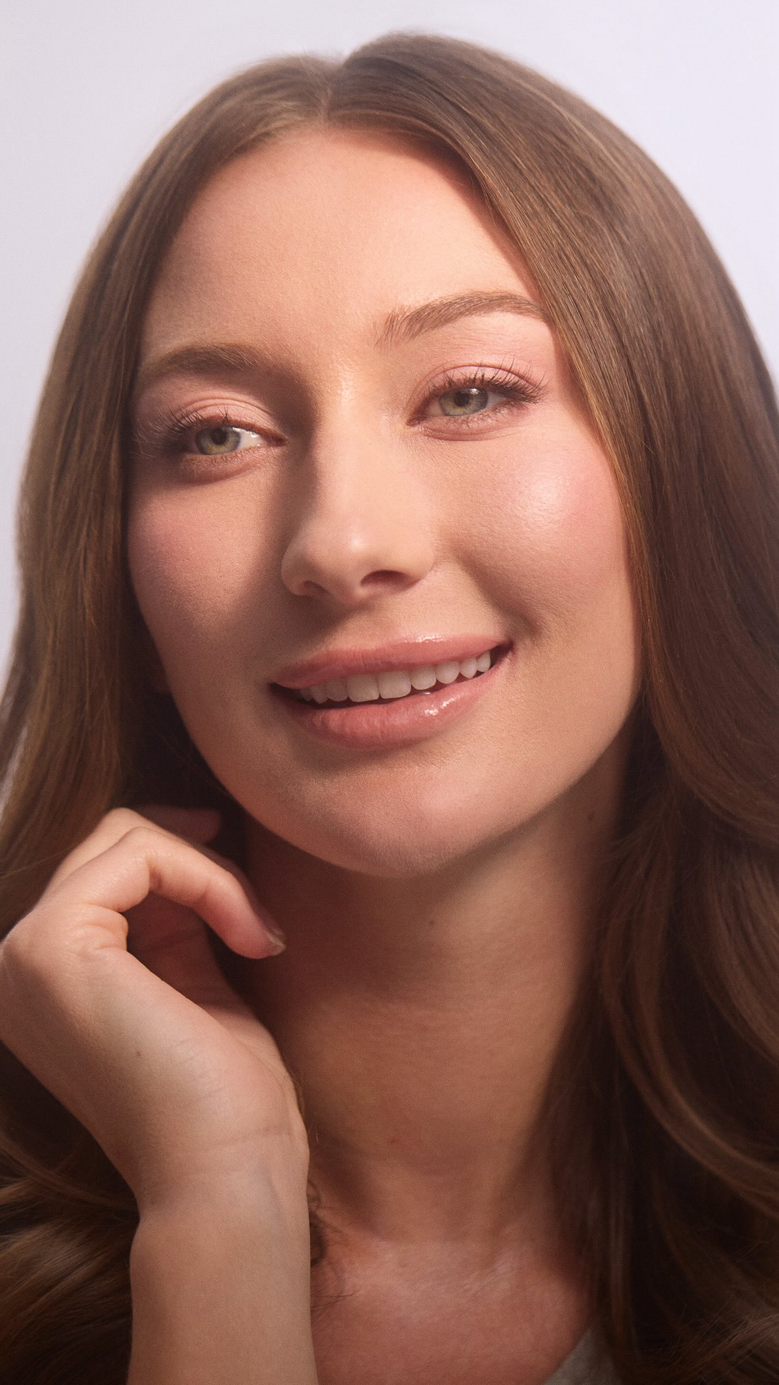 Soft glamour, distilled✨
📷 @warnerpault
Model @sophiehagymas @maggieagency
HMU @makeup_by_minah @anchorartists
#bostonmakeupartist #editorial #naturalmakeup