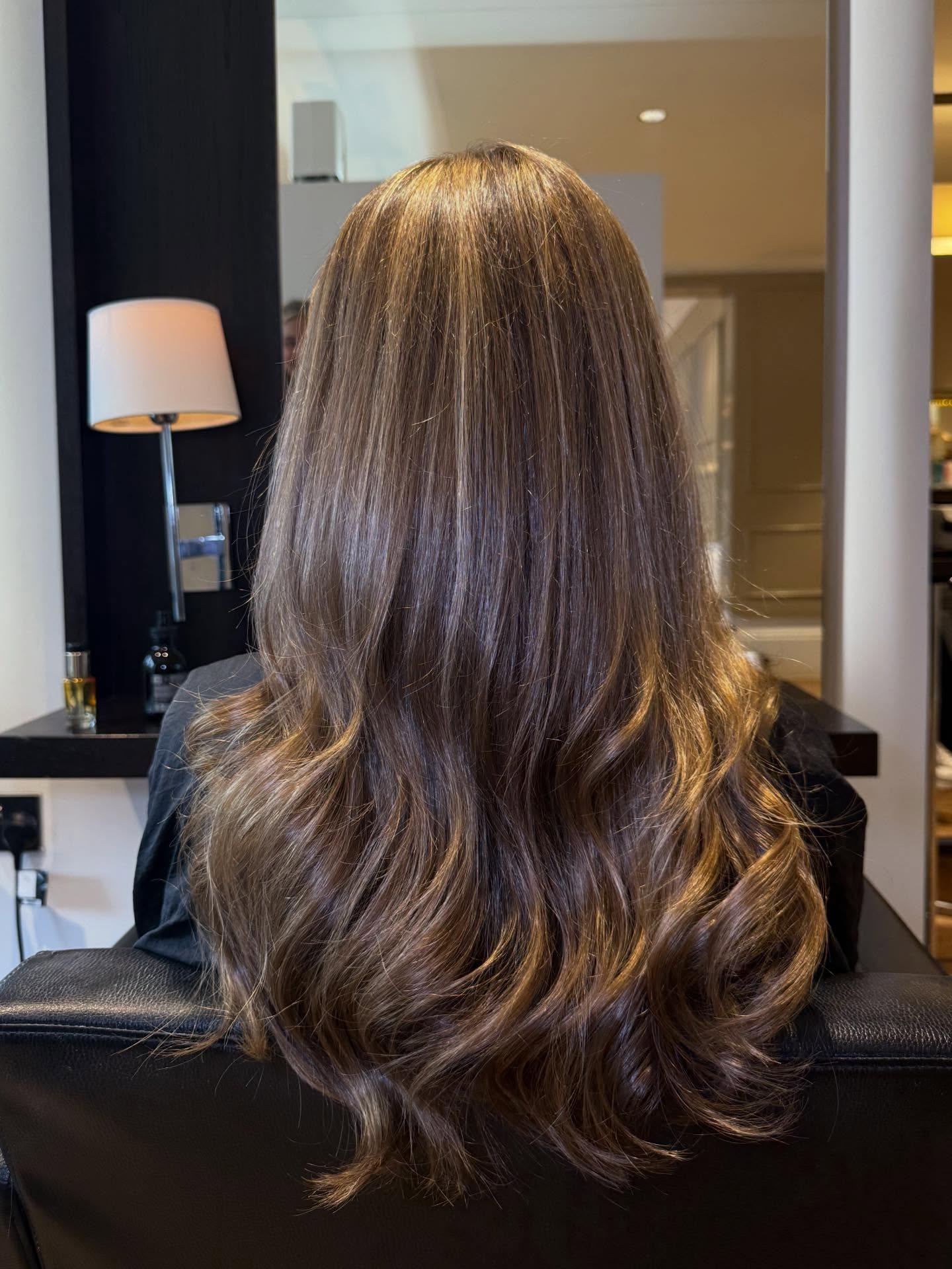 Natural highlights doing their thing ✨
And even better—introducing our newly qualified apprentices on the shop floor 👏
Lily and Martha are now officially on the shop floor at Millie Jones Hair Haslemere and we couldn’t be prouder! 🎊
If you are interested in seeing our girls for your colour give us a call now to get booked in! ☎️ 01428 288 110
#proud #blonde #naturalblonde #qualified #apprentice