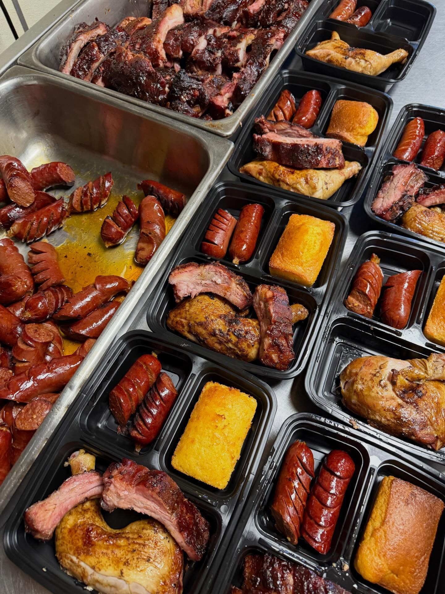 Always something going on around here đ
Meal prep? Grab & go? Box lunches?