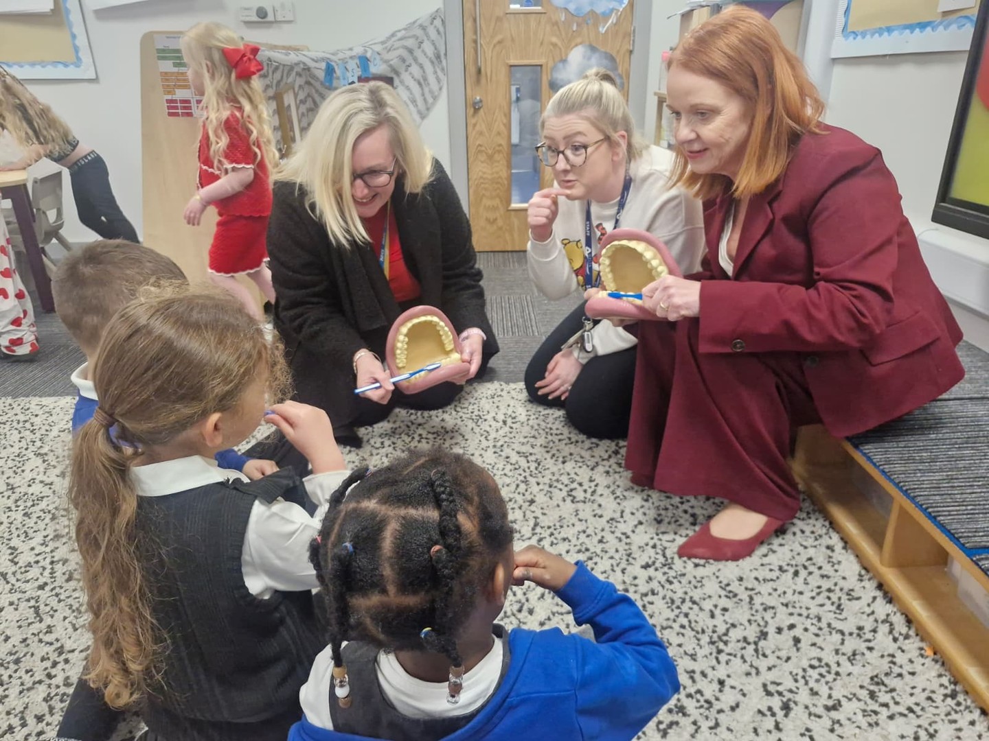 It was fantastic to see firsthand the brilliant work being done by the Community Dental Service at schools like Ryecroft Primary Academy. Early prevention is the key to good oral health, which is absolutely fundamental to a child’s wellbeing, confidence and readiness to learn. Supervised toothbrushing programmes like this one build good habits early – and make a genuine lifelong difference.
I have been campaigning for years for better access to NHS dentistry and stronger investment in prevention. What I saw shows exactly why these programmes matter. When children learn good brushing habits early, it sets them up for life.