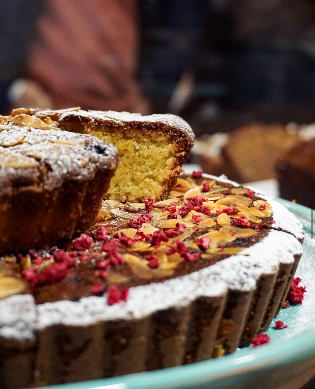 Bank holiday tomorrow means Thursday is the new Friday…and that calls for something sweet!
All of our bakes are made from scratch, in-house by our team every day 💕
Find us at:
📍 @lauderdalehouse
📍 @fortyhall
📍 @cecilsharphouse
#enfield #highgate #freshlybaked #londoncoffeeshop #northlondon