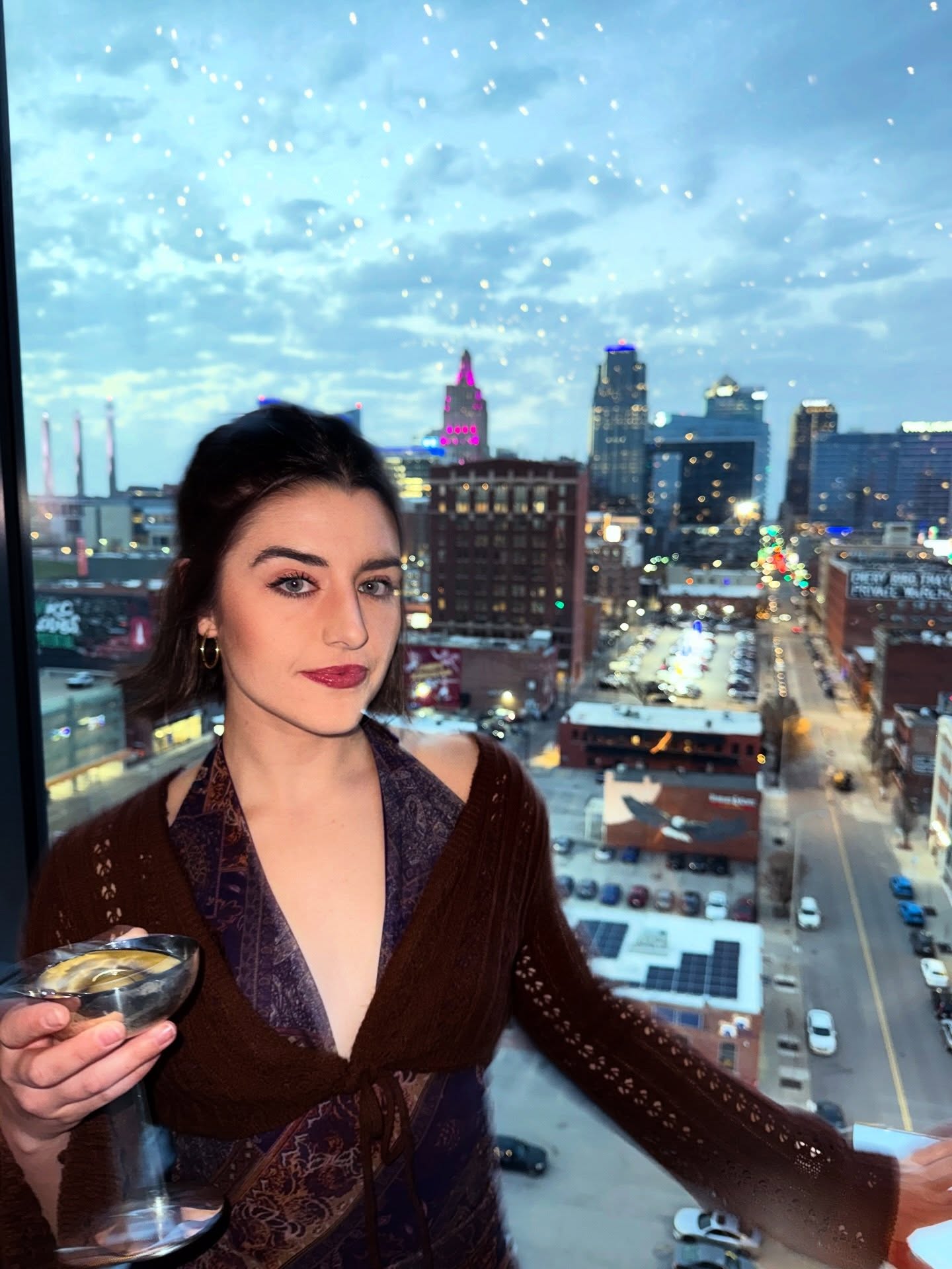 Tour dump pt. III 🪩💗🎤🕺🏻
HIGHLIGHTS
- st pattys day in Cedar Rapids IA
- a blizzard with -24 wind chill
- Taco Bell
- the addition of the one and only @_caiti aka kitty Merlot
- 9 shows in 9 days
- strength training the band and mobilizing the f outta their t spines!!
- dry ice cocktails in KC MO
@shegeesofficial