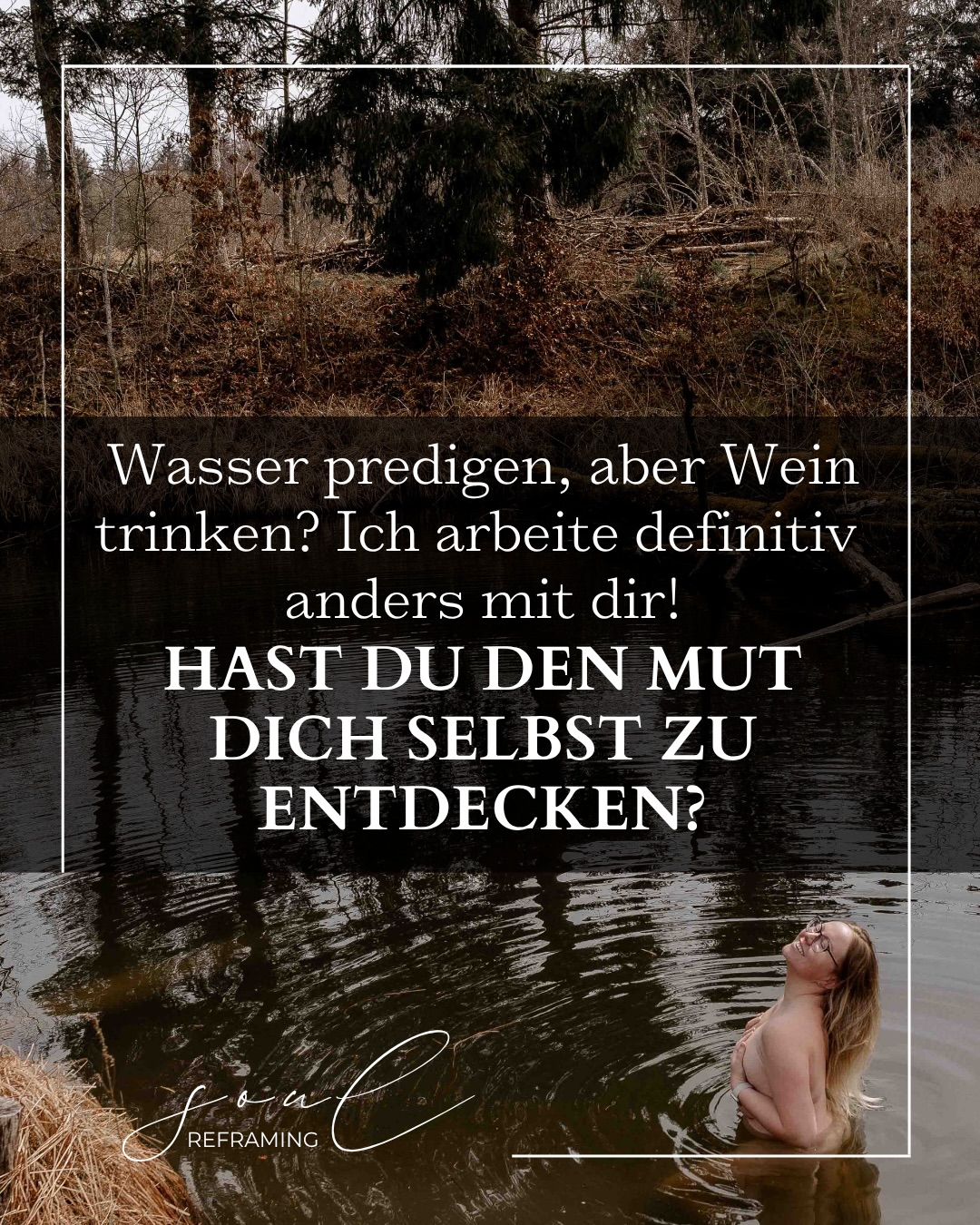 Vielleicht ist das hier mein mutigster Post.
Nicht, weil er perfekt ist.
Sondern weil er ehrlich ist.
Neulich hatte ich ein Shooting mit einer wundervollen Kundin. Sie wollte nicht einfach nur schöne Bilder, sie wollte sich zeigen. Echt, frei, sichtbar. Ohne zu warten, bis irgendwann alles perfekt ist. GENAU meine ART zu ARBEITEN!
Dann kam dieser Moment: spontan ins Wasser.
Eiskalt. Überwindung pur. Aber auch unglaublich lebendig.
Und plötzlich war da dieser Gedanke:
Was wäre ich für eine Fotografin für Selbstliebe und Sichtbarkeit, wenn ich selbst immer nur motiviere verrückte Dinge zu tun???
Also bin ich mit rein.
Mit Herzklopfen, mit Unsicherheit, mit tausend Gedanken im Kopf. Nicht perfekt. Nicht geschniegelt. Aber echt.
Zum Glück hat meine Kundin diesen Moment für mich festgehalten.
Roh, kalt, ungeschönt - einfach ich.
Vielleicht ist genau das Mut:
dich zu zeigen, bevor du dich bereit fühlst.
Manchmal lohnt sich der Sprung ins kalte Wasser.
Nicht nur für andere sichtbar zu werden, sondern auch für dich selbst