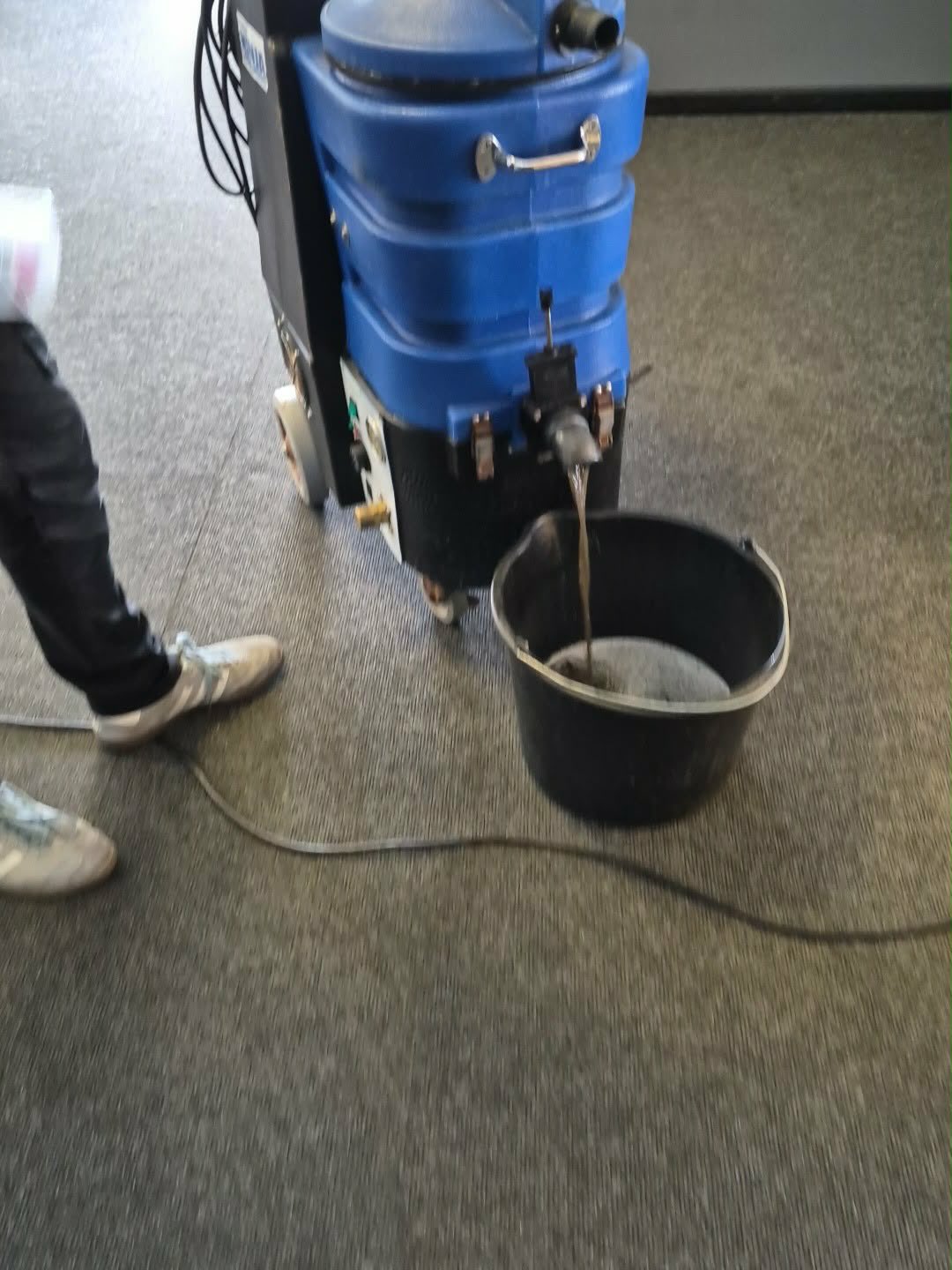 Short hours today, but we still made time to deep clean the gym floor so everything stays fresh and ready for you! 💪🧼
We’ll continue cleaning on Sunday to keep improving your workout environment.
To all our customers, we wish you and your families a Happy Easter! 🐣🌸
Www.fitforevercavan.ie
#cavan