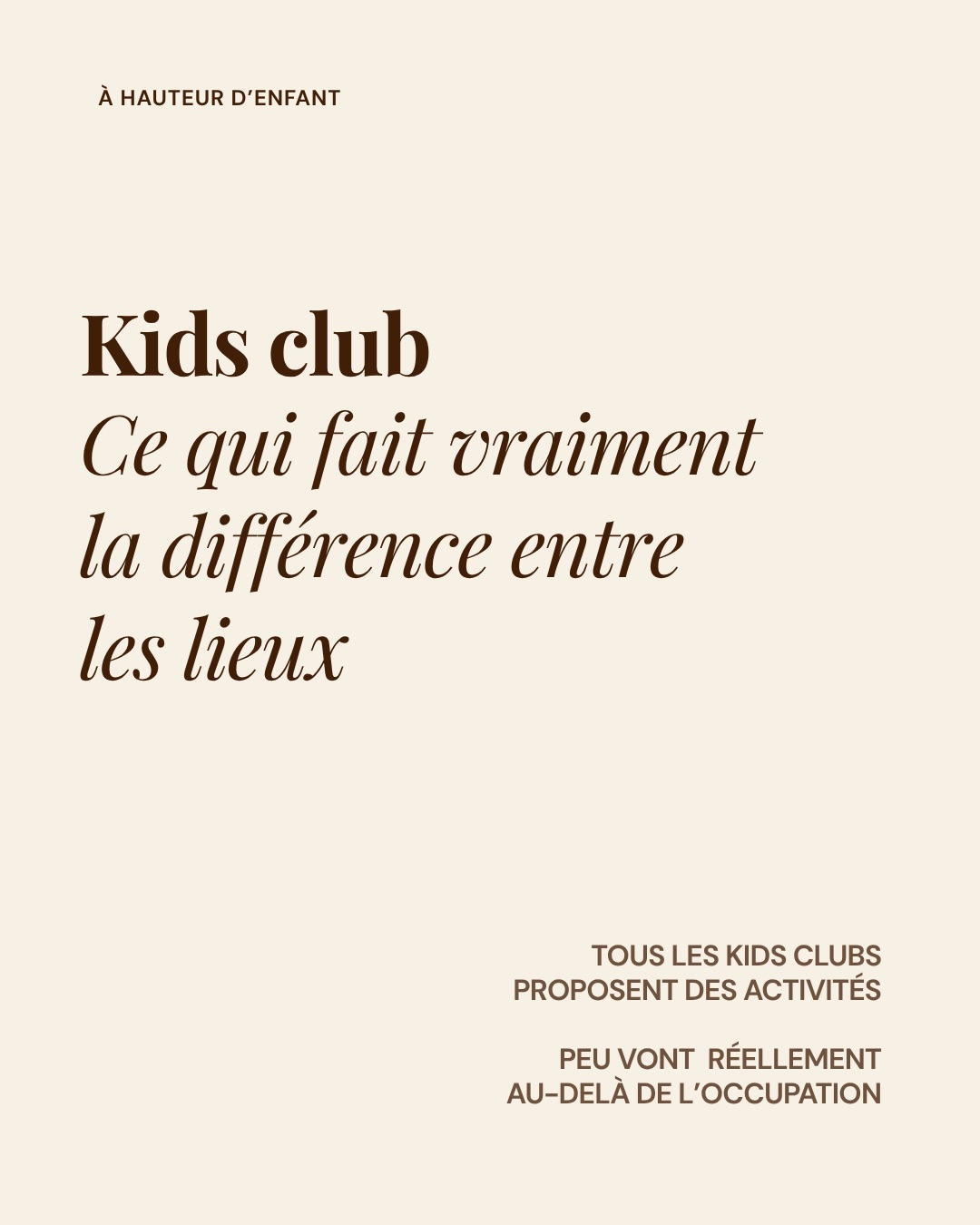 On pense souvent qu’un bon kids club, c’est un kids club qui “fonctionne”.
Les enfants viennent.
Les parents sont tranquilles.
Les équipes gèrent.
Mais en réalité, ce n’est pas là que se joue la différence.
La différence se joue dans quelque chose de beaucoup plus subtil :
👉 la manière dont l’expérience est pensée.
Un même espace,
avec le même matériel,
les mêmes contraintes opérationnelles,
peut proposer deux expériences complètement différentes.
Tout dépend de l’intention.
C’est souvent ce qui explique pourquoi certains lieux marquent profondément,
quand d’autres, pourtant très bien équipés, restent oubliables.
Et c’est aussi ce qui rend le sujet passionnant :
ce n’est pas une question de moyens,
mais de regard.
—
#kidsfriendly #hospitalitydesign #experienceclient #familytravel #kidsclub