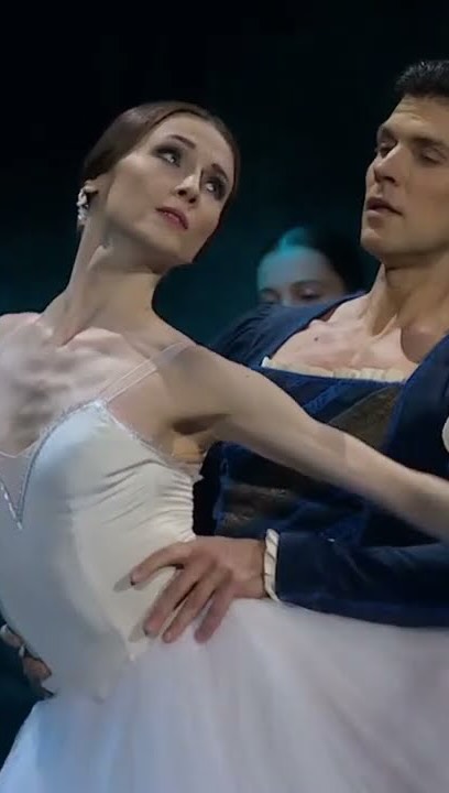 Svetlana Zahkarova and Roberto Bolle in “Giselle” pas de deux, Italian TV
Follow @operavoci for more videos
#svetlanazakharova
#pasdedeux
#balletgiselle