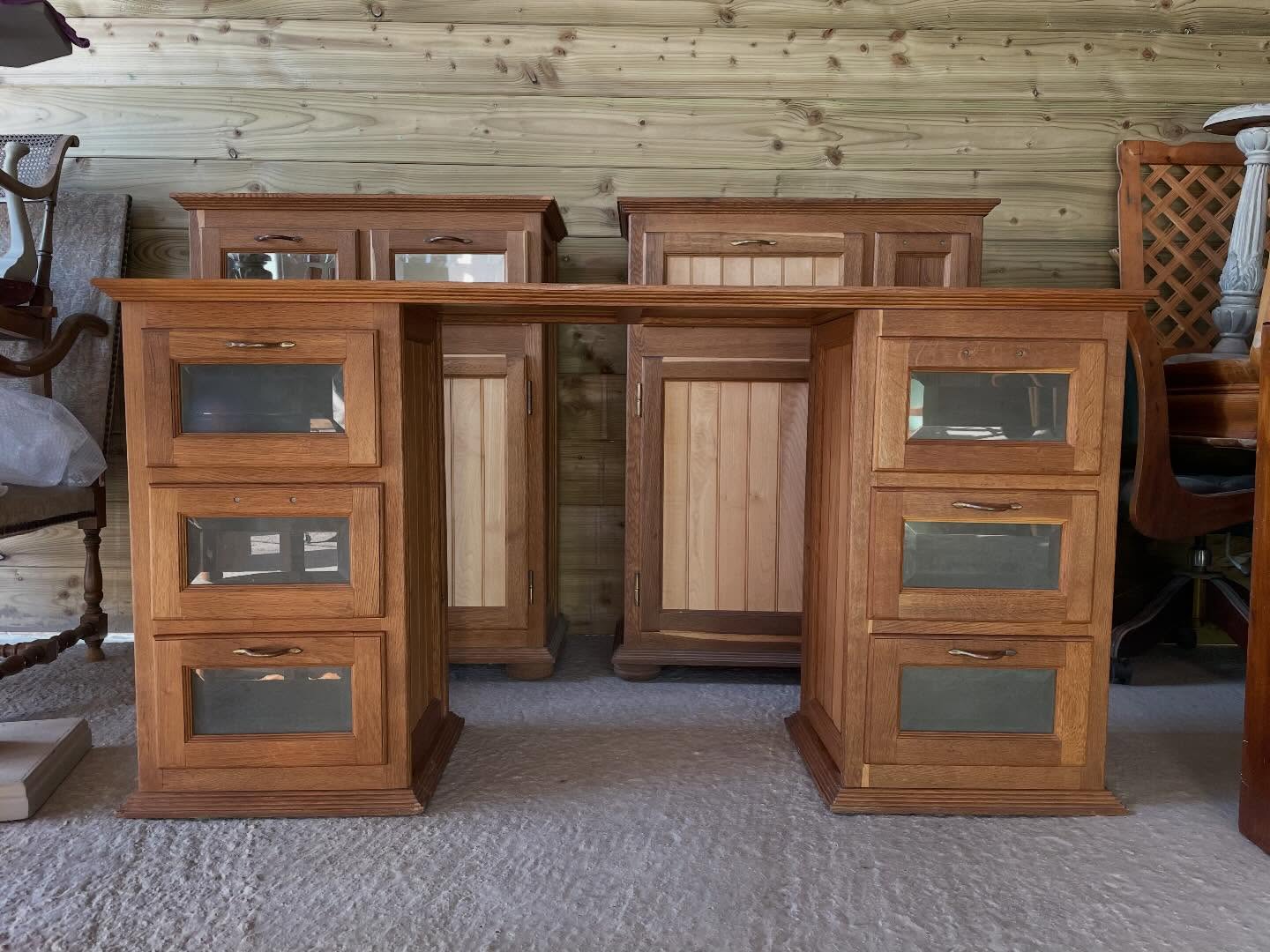Last week I collected these fabulous cabinets and desk. Built by a talented carpenter, they are very well made from maple, oak and cherry wood. The backs and drawer bases are as solid as the fronts. Superb craftsmanship.
This week I’ll replace the missing handles and add them to the website. If you’re interested in seeing them, please get in touch to arrange a visit.
#preloveyourhome #relovedbyjo #commissionswelcome #paintedfurniture #cabinetdesign